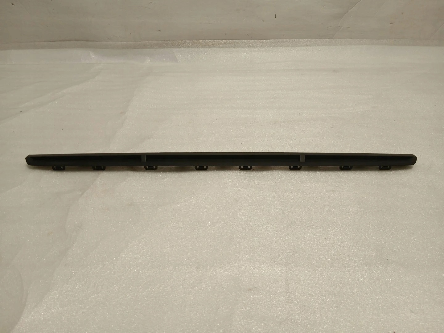 Audi A4 B9 LIFT Baguette Calandre 8W0807801 image 5