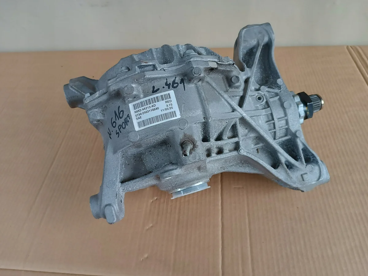 Range Rover Sport L461 takaakseli N9X2-4A213-AD