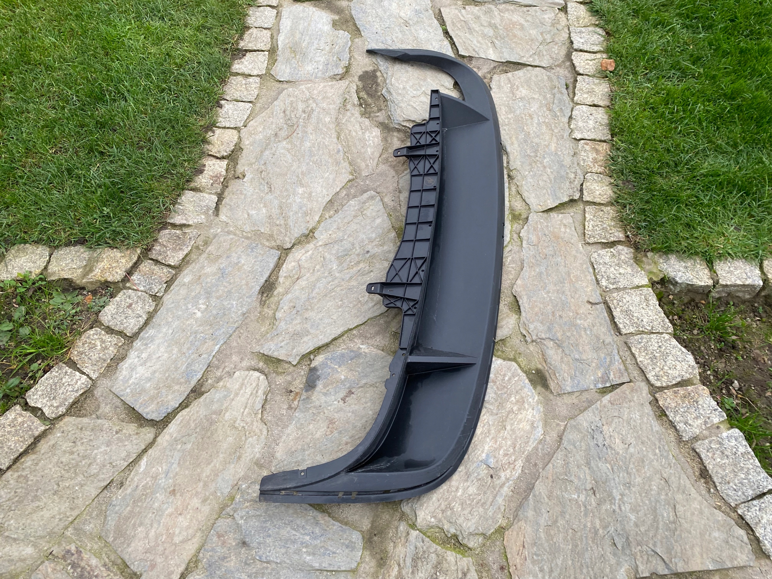 VW Passat B7 3AF Diffuseur Arrière OEM image 3