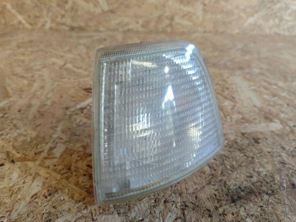 Audi 80 90 B3 1989 Front indicator image 2