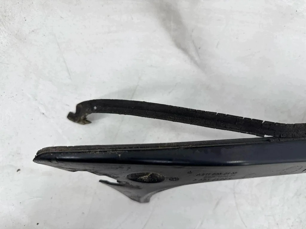 Mercedes-Benz E (W211) BBP127801 Used Part 2002 image 8