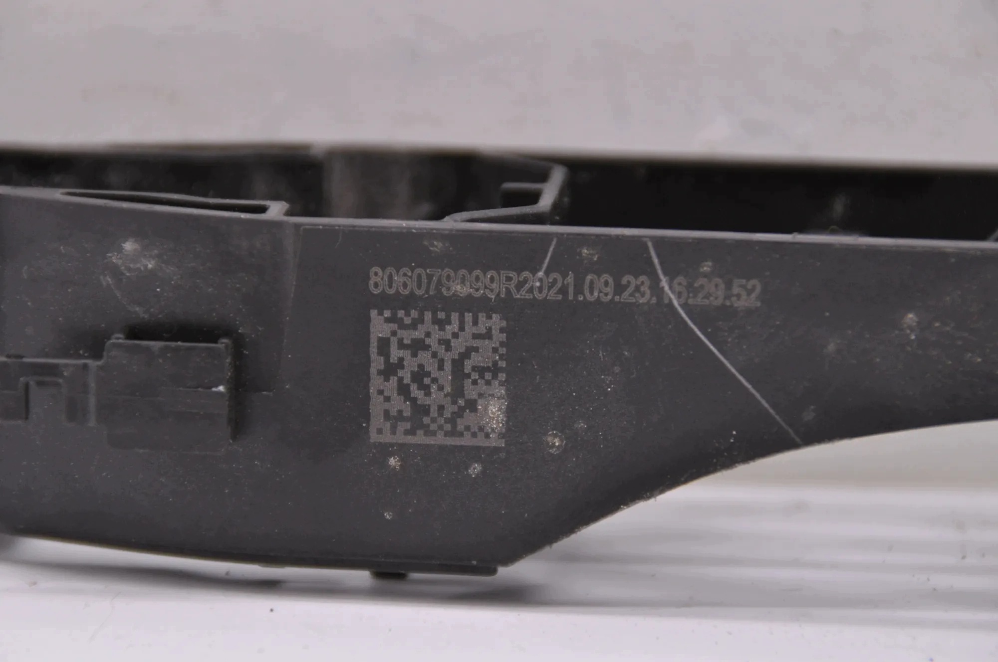Poignée de porte DACIA 806079099R occasion image 5