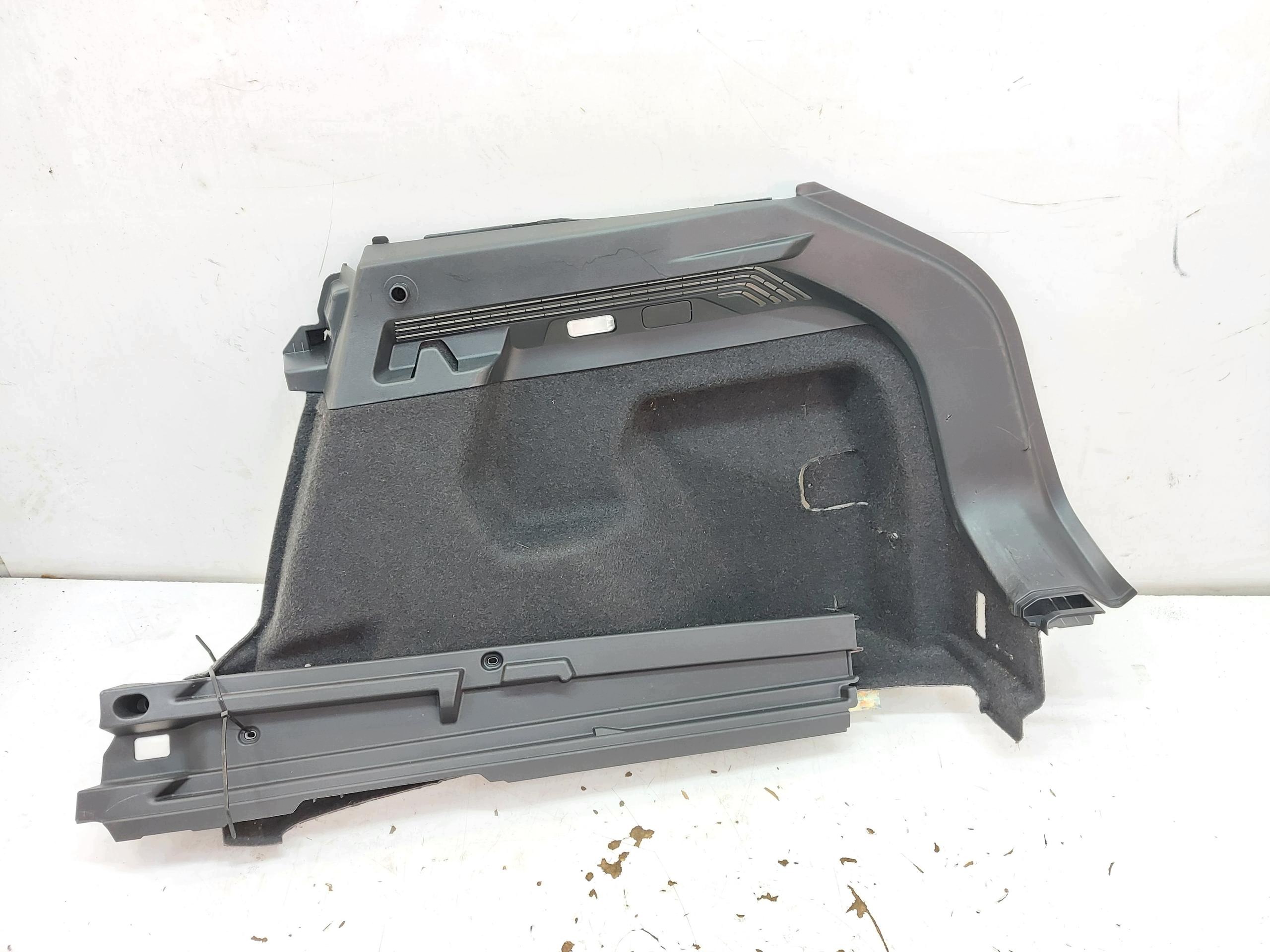 Panel lateral maletero VW ID4 2024 11A867428T image 2