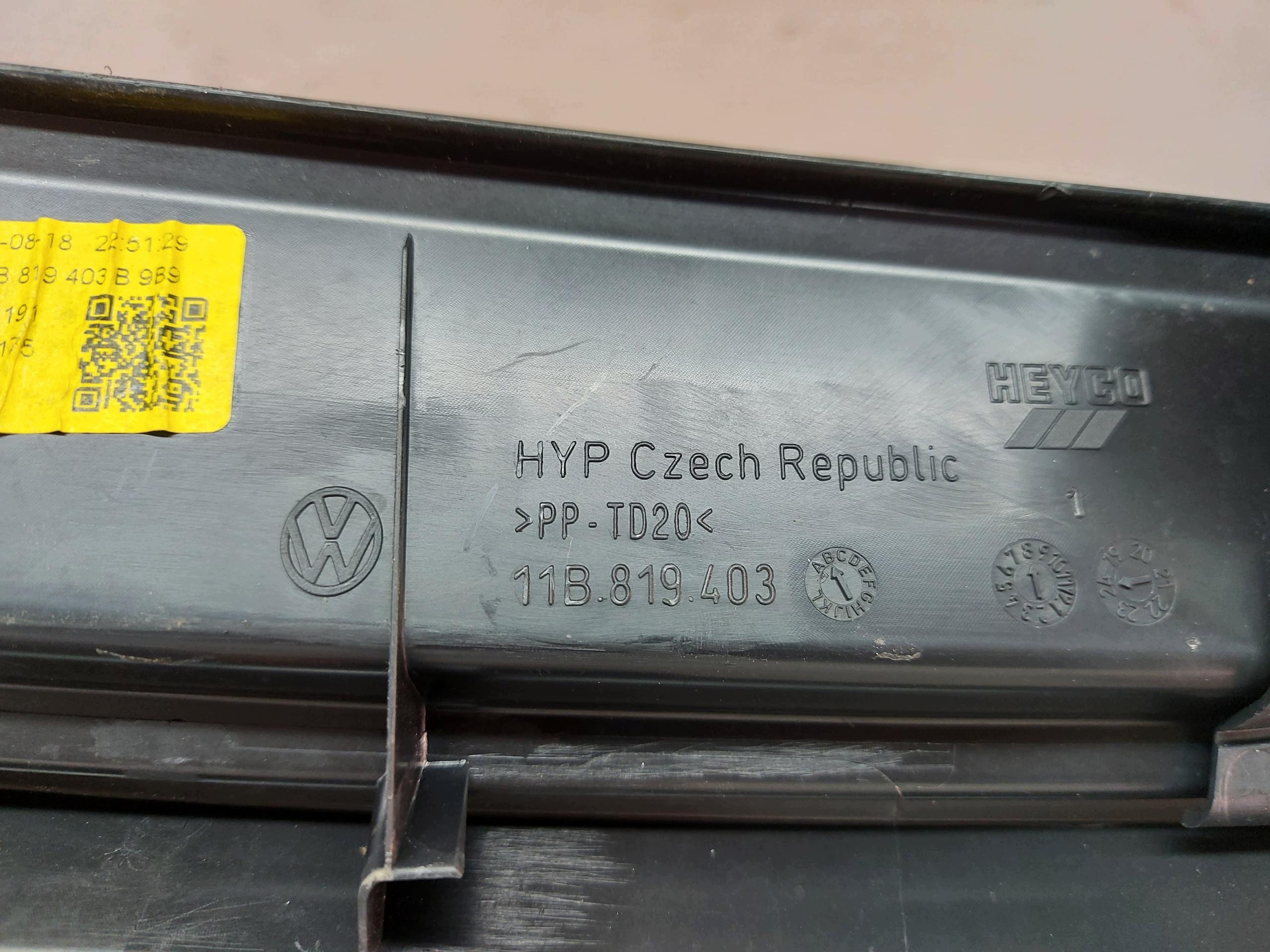 VW ID4 11A 2024 SUV 5D Cubierta parasol Europa 11B819403B-JLK01 image 3