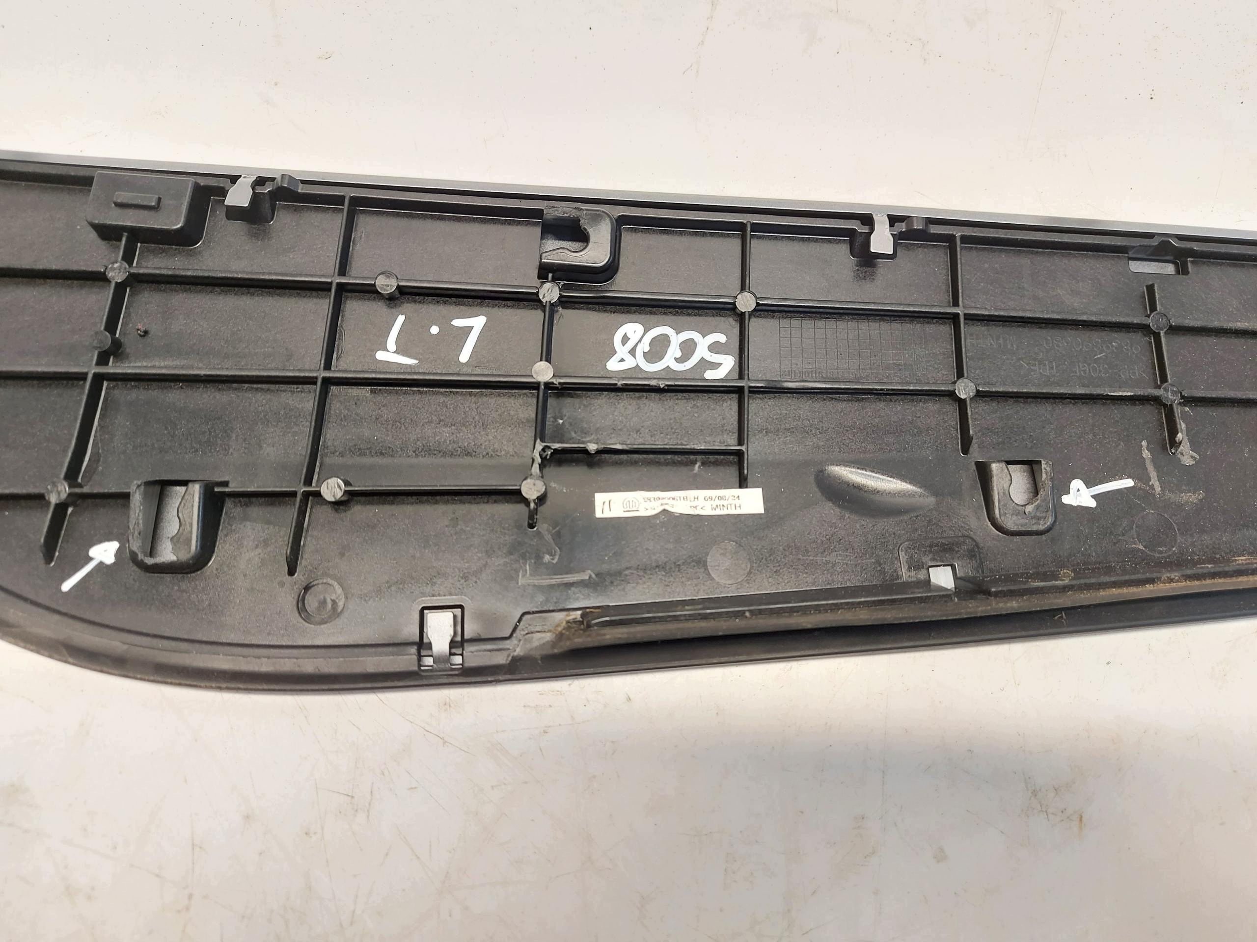 Peugeot 5008 III E5008 Kotflügel-Zierleiste hinten links 9839890680 image 3
