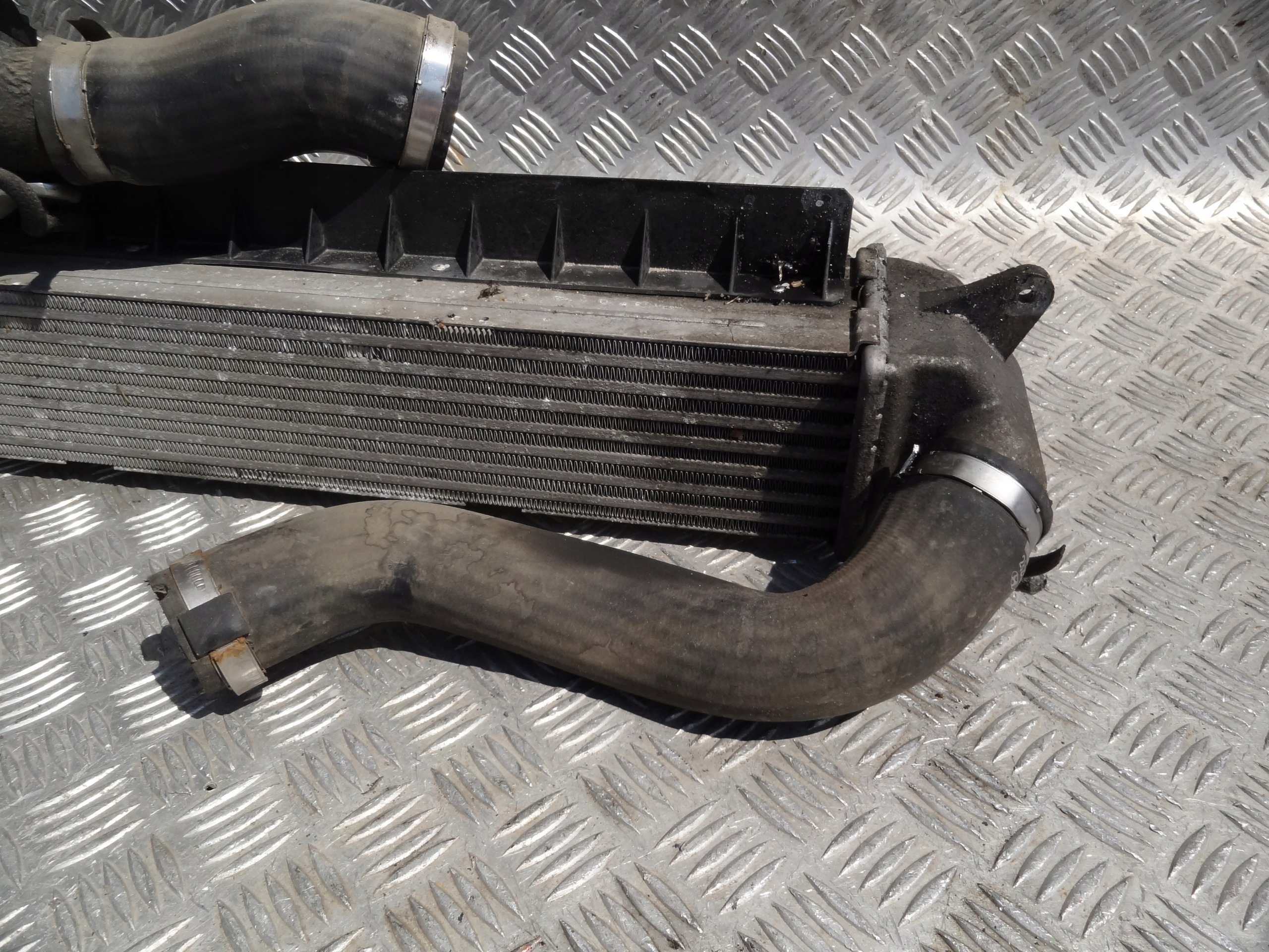 Hyundai OE 28270-04560 Radiator (Used)