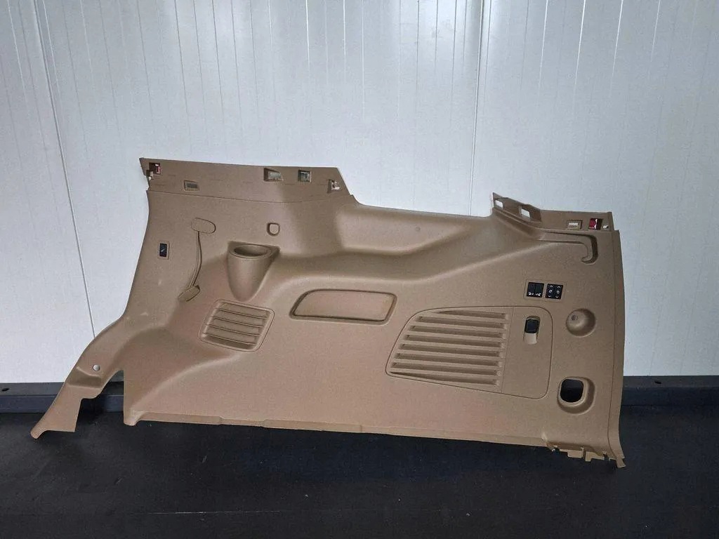 Garniture de coffre Cadillac Escalade 84154566 image 2