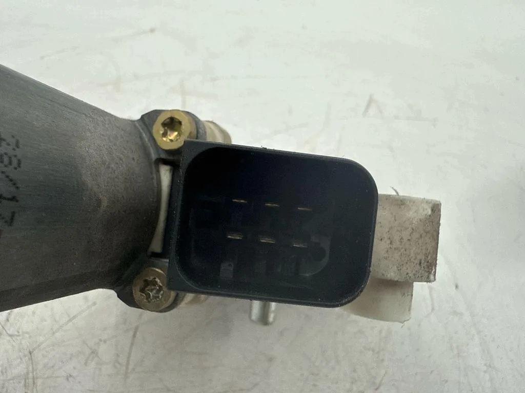 Fensterheber-Motor vorne links Mercedes C (W203) 2.2L image 5