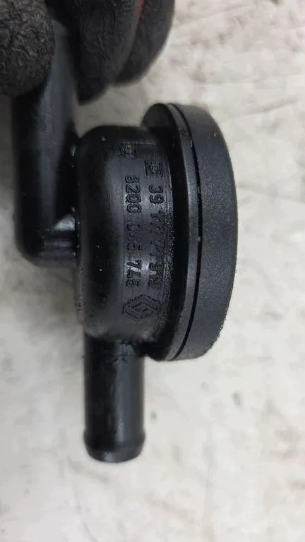 Ventilationsslang Renault Megane II 1.9 dCi 8200045745 image 6