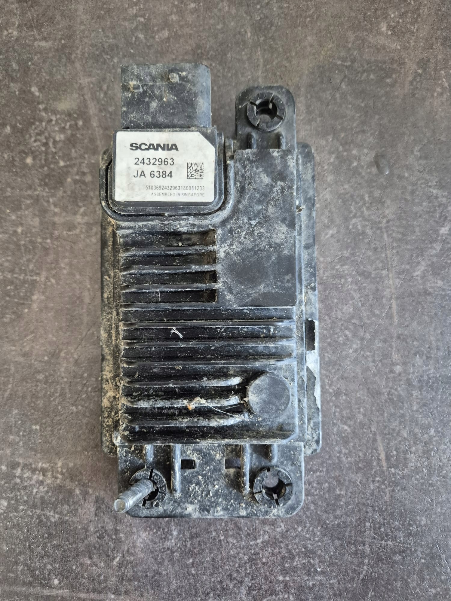 Capteur radar distance SCANIA 2432963 image 2