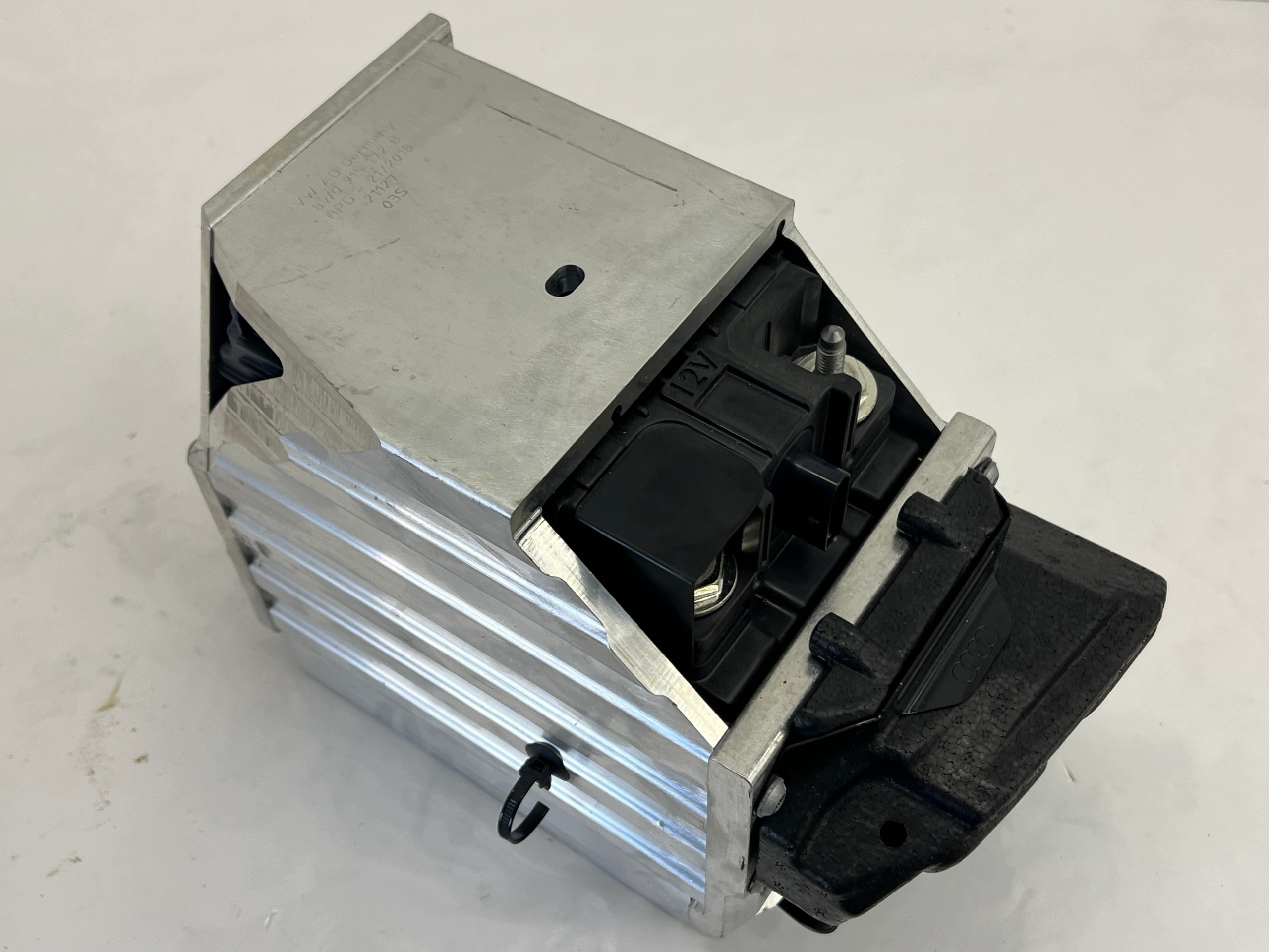 Zusatzbatterie Audi A4 B9 A5 F5 8W 2.0 TDI TFSI 8W0915172B image 5