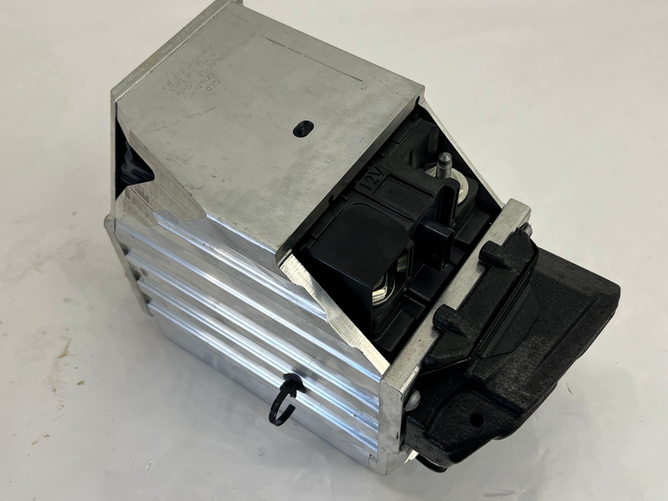 Zusatzbatterie Audi A4 B9 A5 F5 8W 2.0 TDI TFSI 8W0915172B image 6