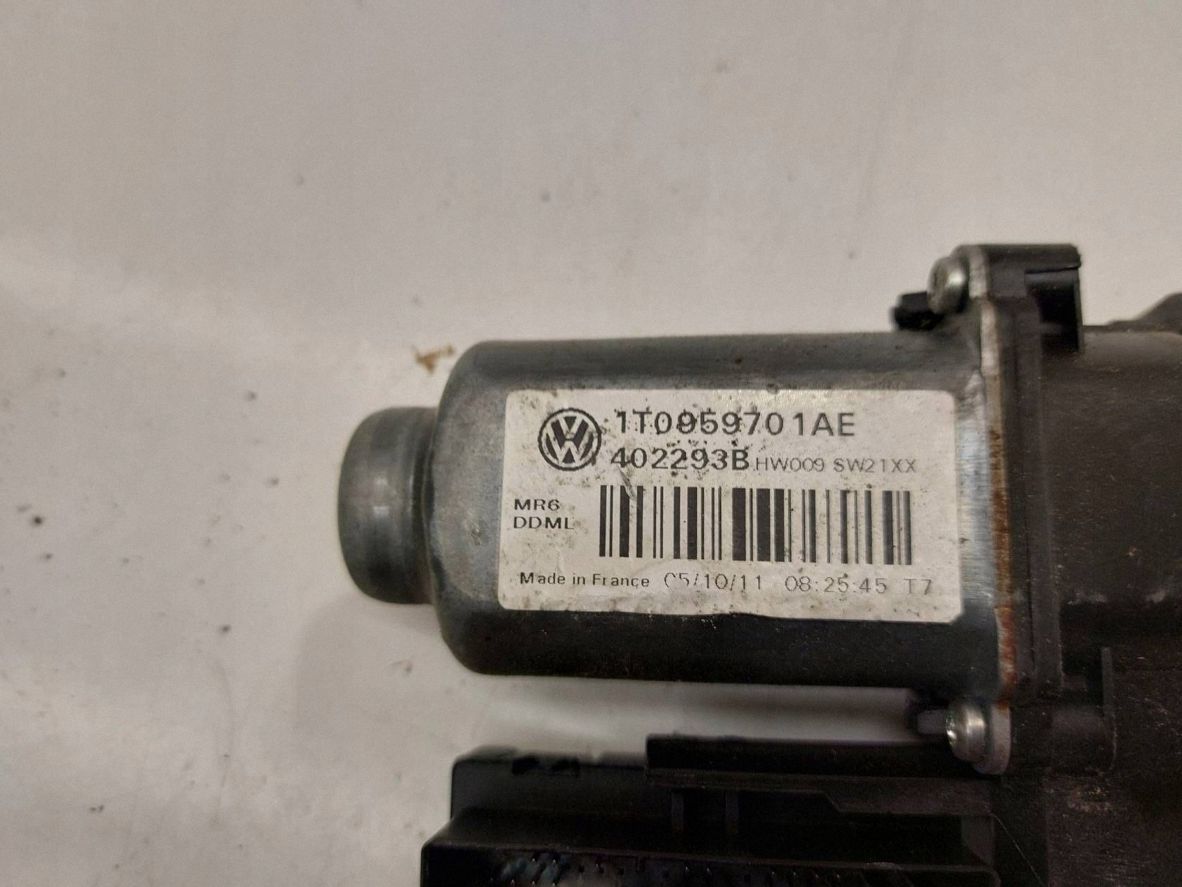 Motor de Vidro Dianteiro Direito VW Touran 2010-2015 image 4