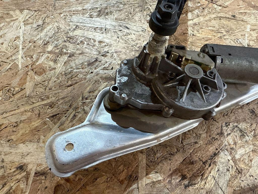 Achterruitwissermotor VW Polo 6N0955717A image 4