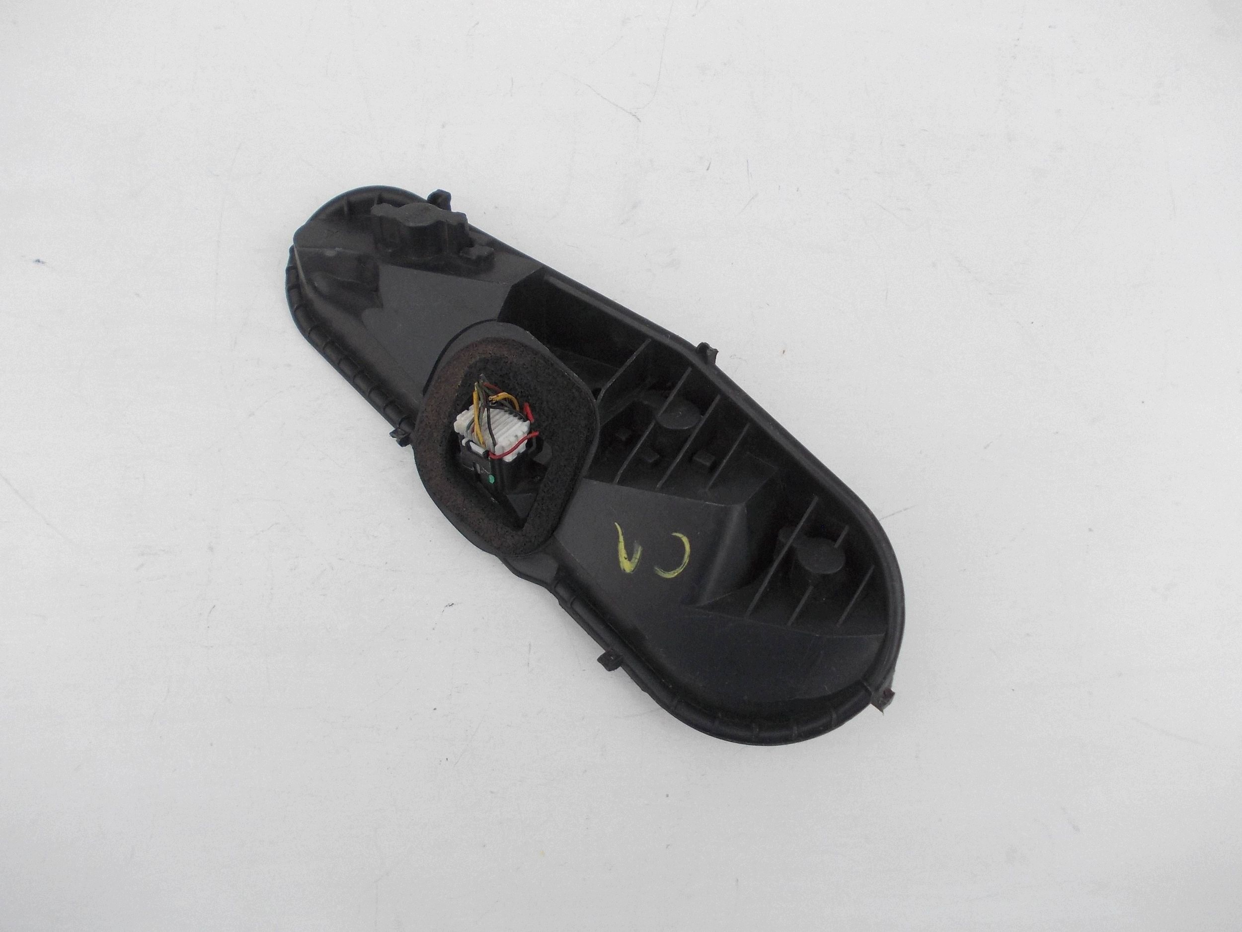 Achterlicht links Citroen C1 Peugeot 107 25689002 image 4