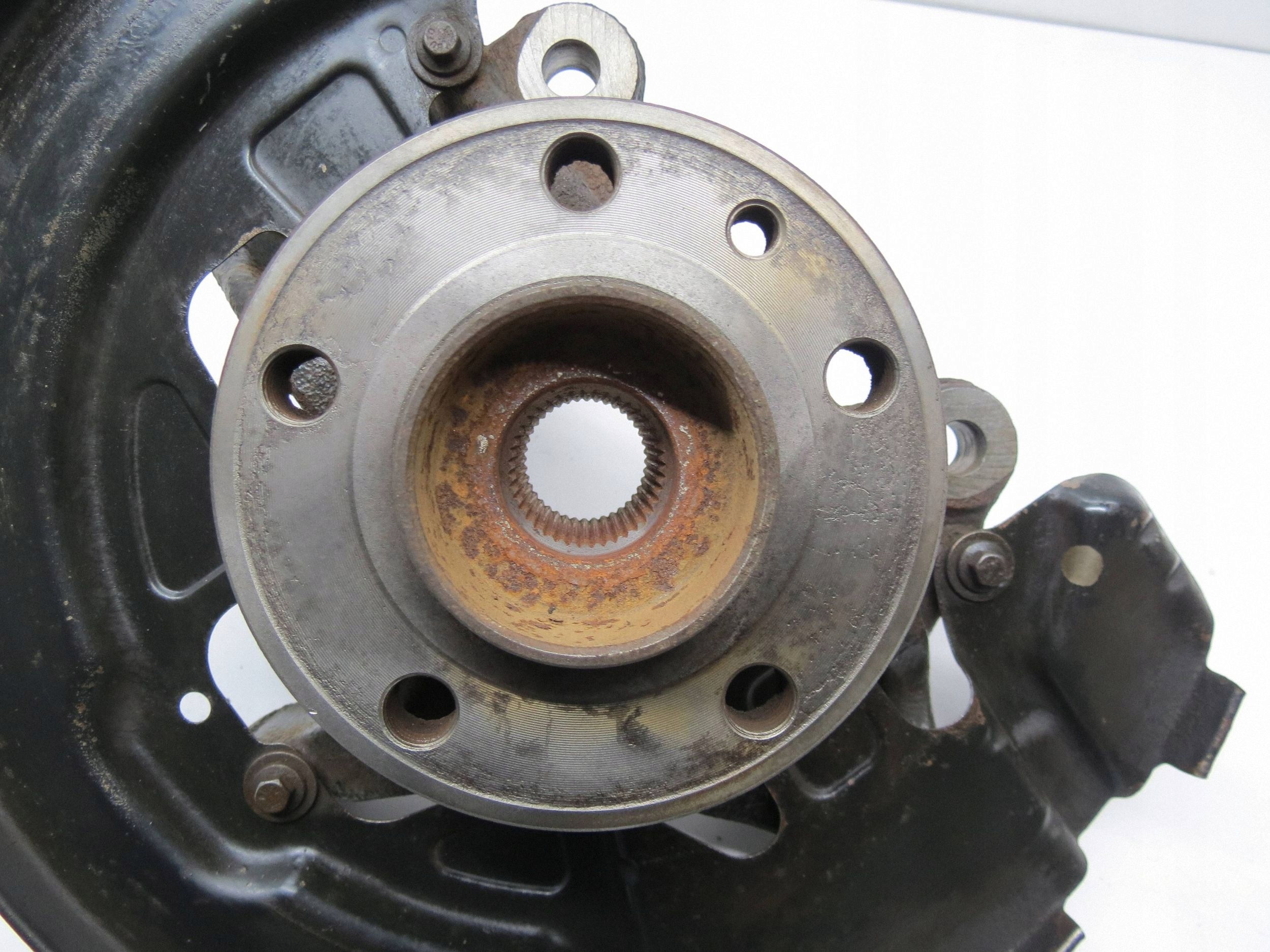 Cubo de Roda Dianteiro Volvo V70 2011 6G912C447BD image 3