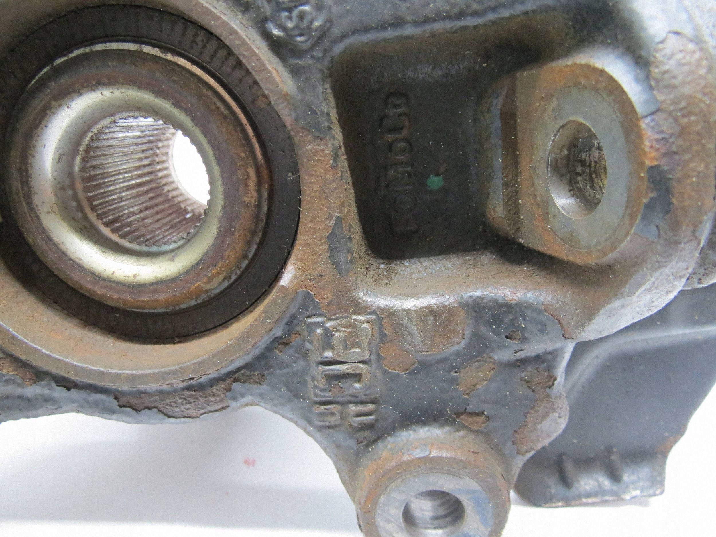Cubo de Roda Dianteiro Volvo V70 2011 6G912C447BD image 4