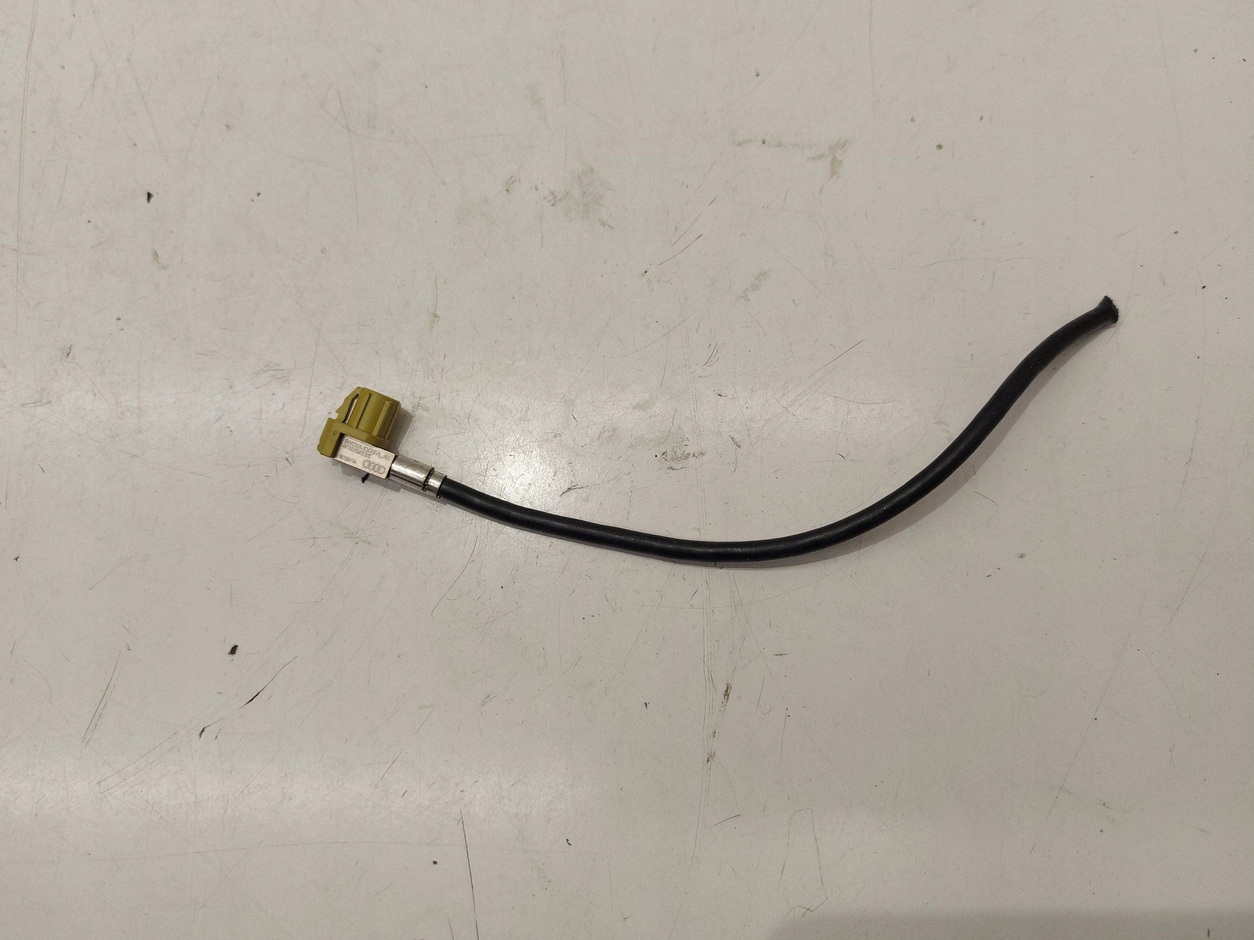 Cableado de audio Skoda Octavia Mk3 (5E) 4F1035750C image 2