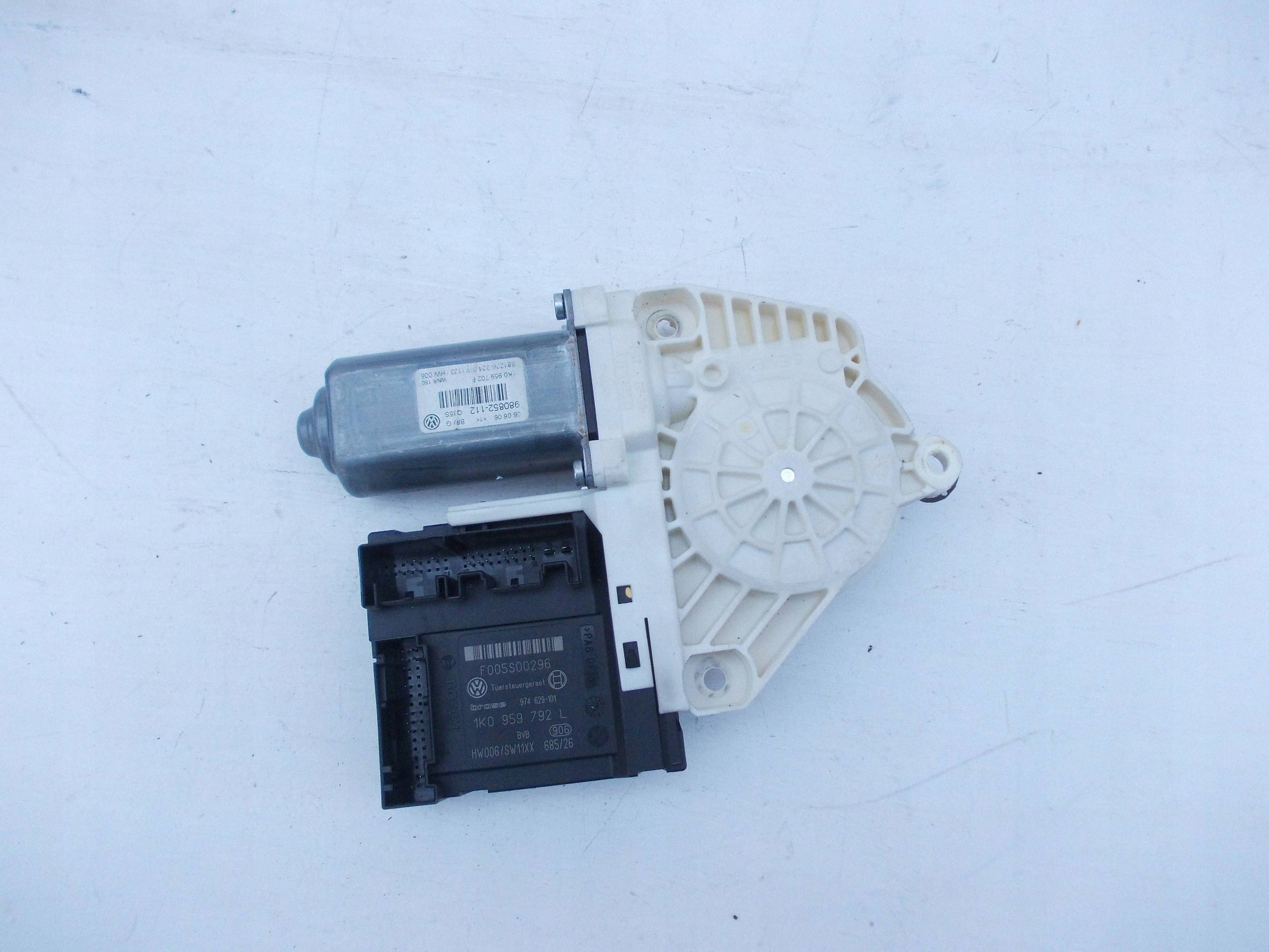 Motor de Vidro VW OE 1K0959792L Usado image 2