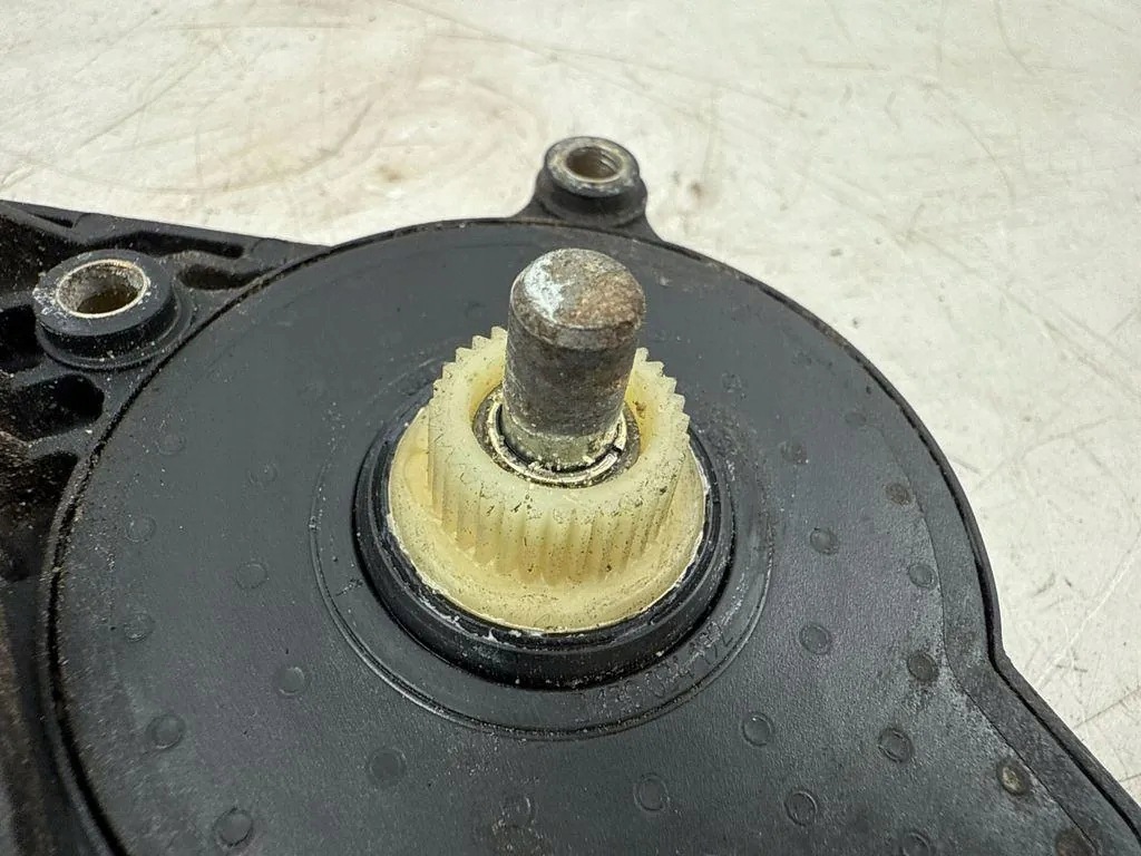 Moteur de vitre arrière gauche Jaguar X-Type image 4