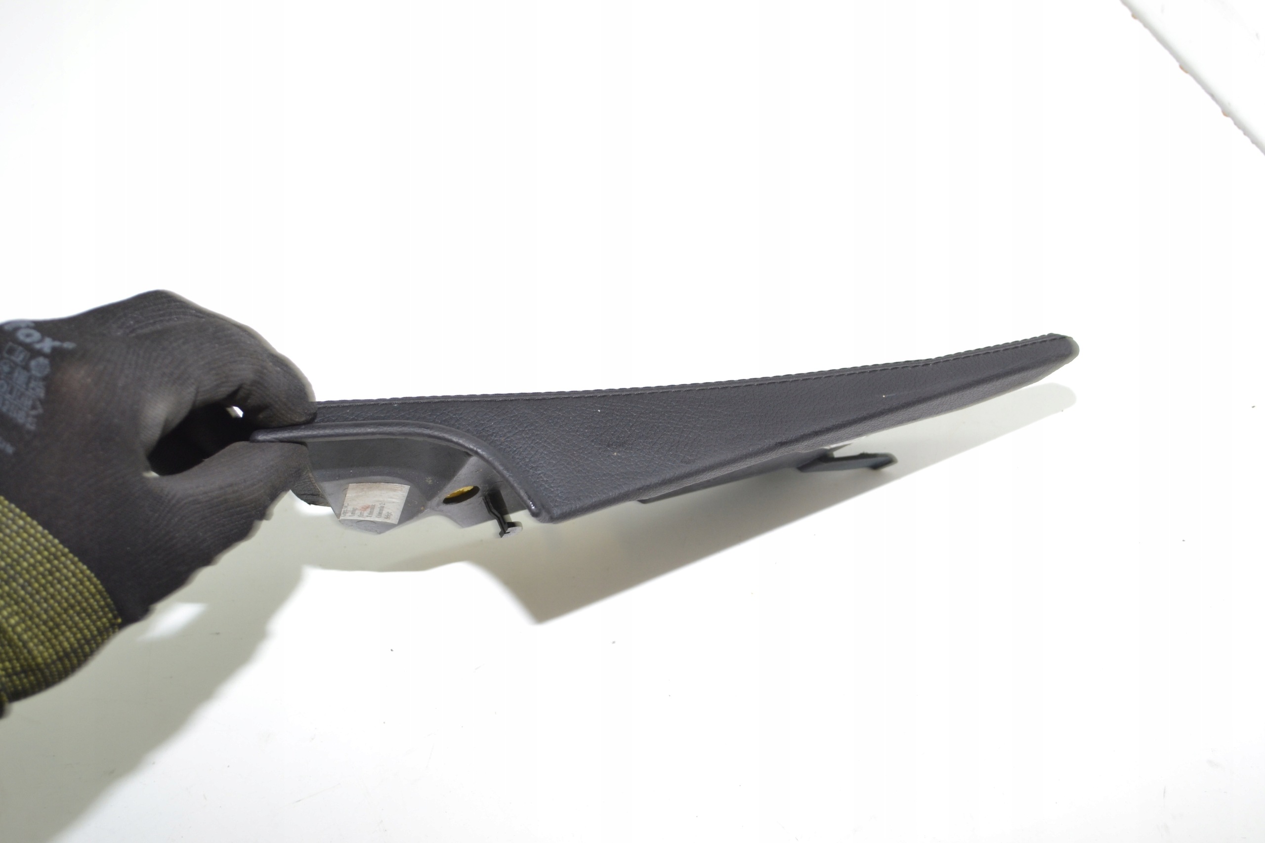 Mercedes S-Klasse W221 Console Cover Right image 3