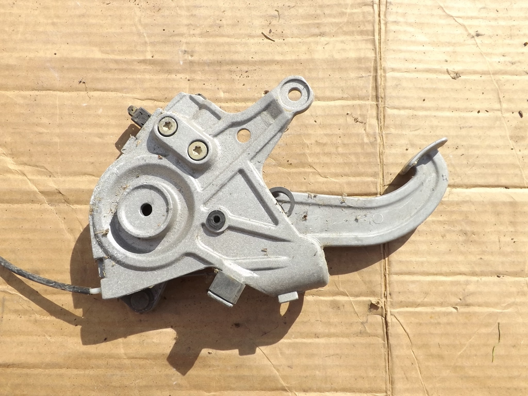 Mercedes W202 W210 Bremspedal 2024200312 image 3