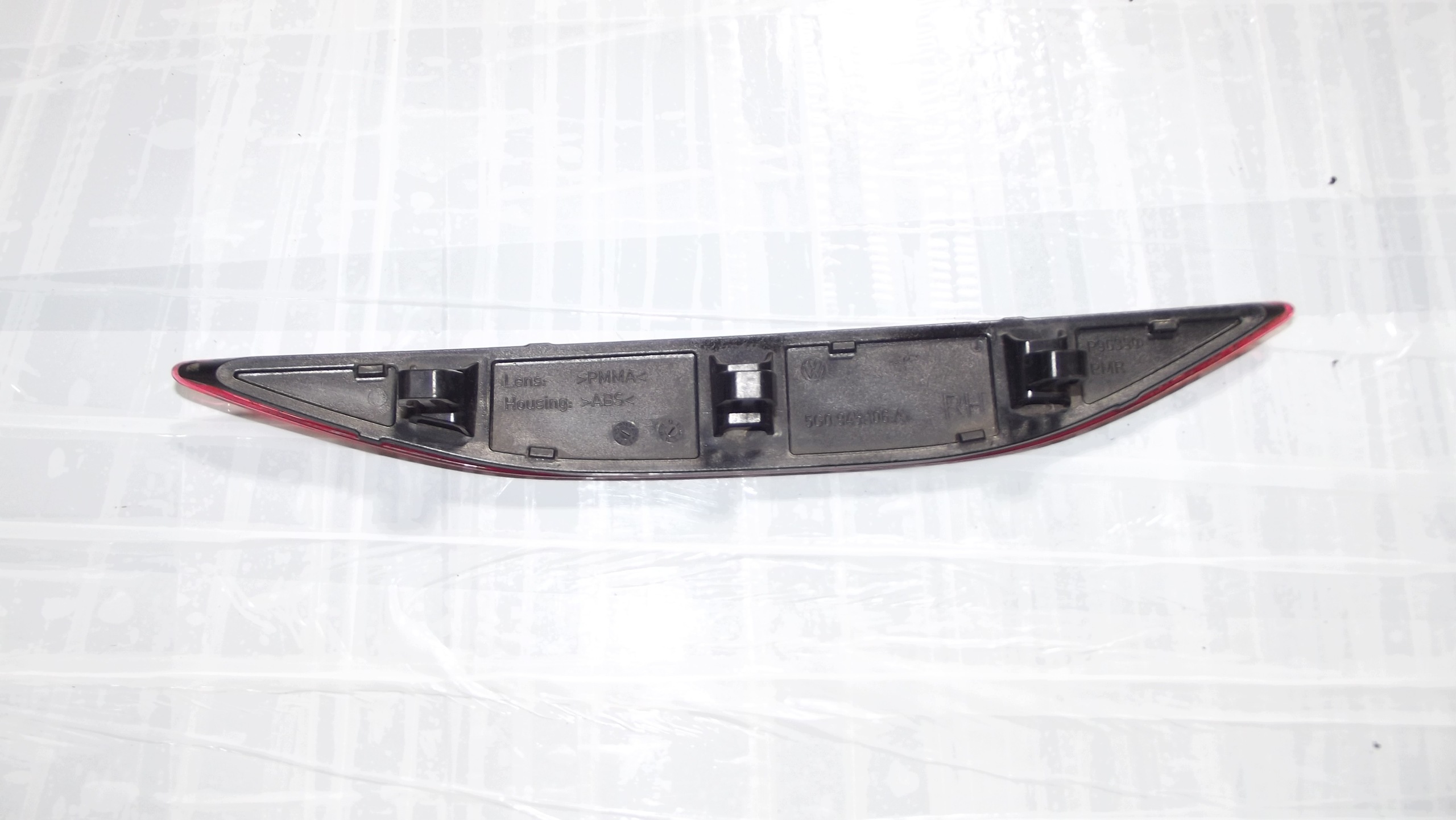 VW Golf VII HB Reflektor Tylny Prawy 5G0945106A image 3