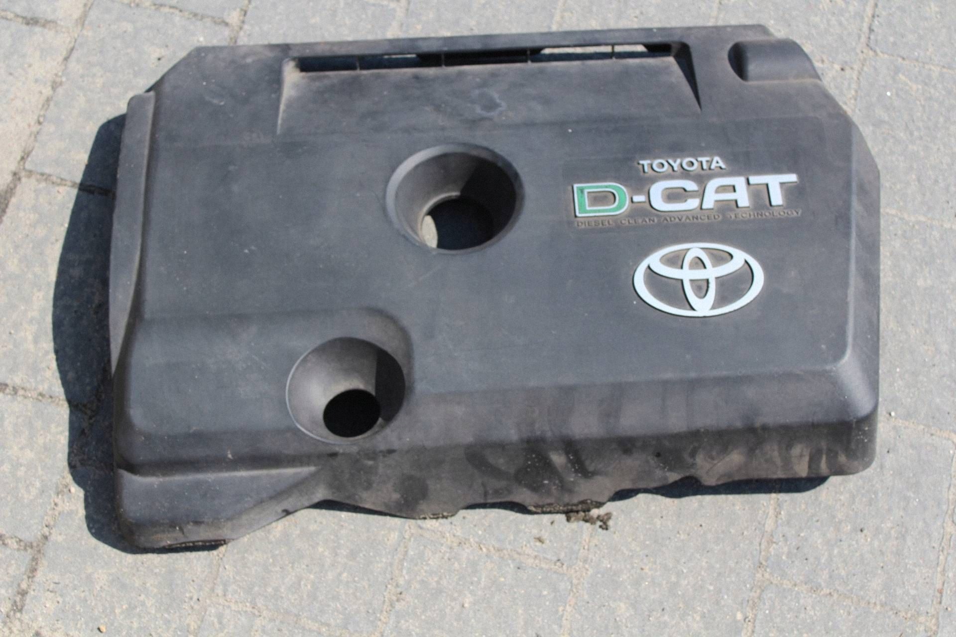 Moottorin suojakansi Toyota Avensis T25 D-CAT