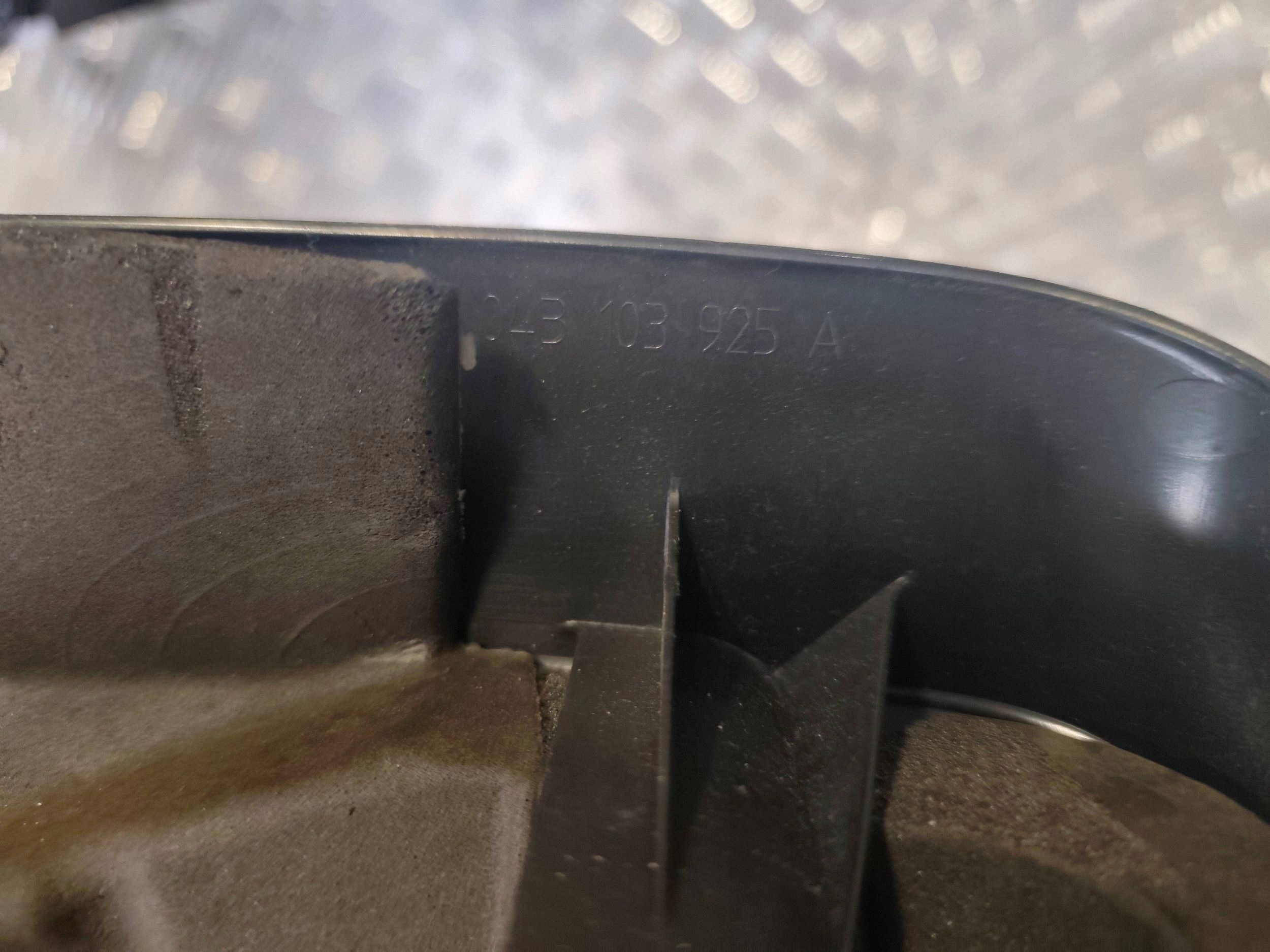 Audi A1 8X Upper Engine Cover 04B103925A Used image 6