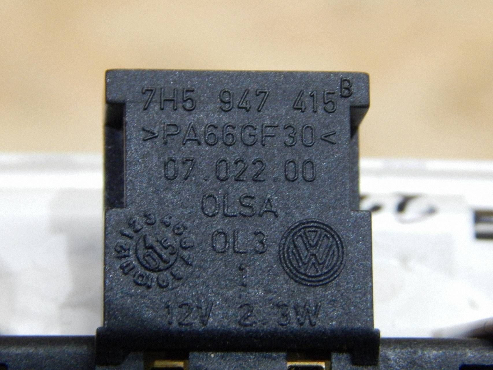 Luz de soleira VW T5 Multivan 7H5947415B