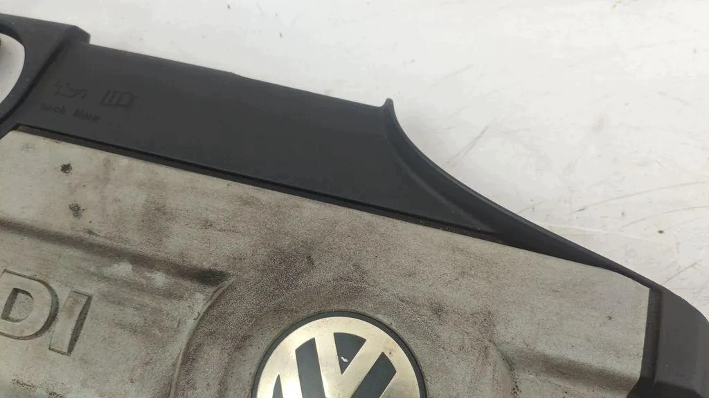 Capa Superior do Motor VW Passat Variant B6 2.0 TDI 2009 image 4
