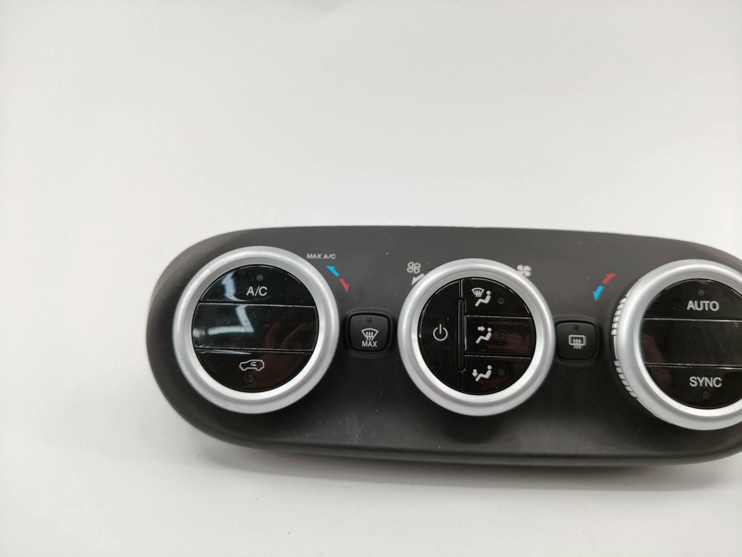 Paneeli ilmastointiin Fiat 500X 07356568390