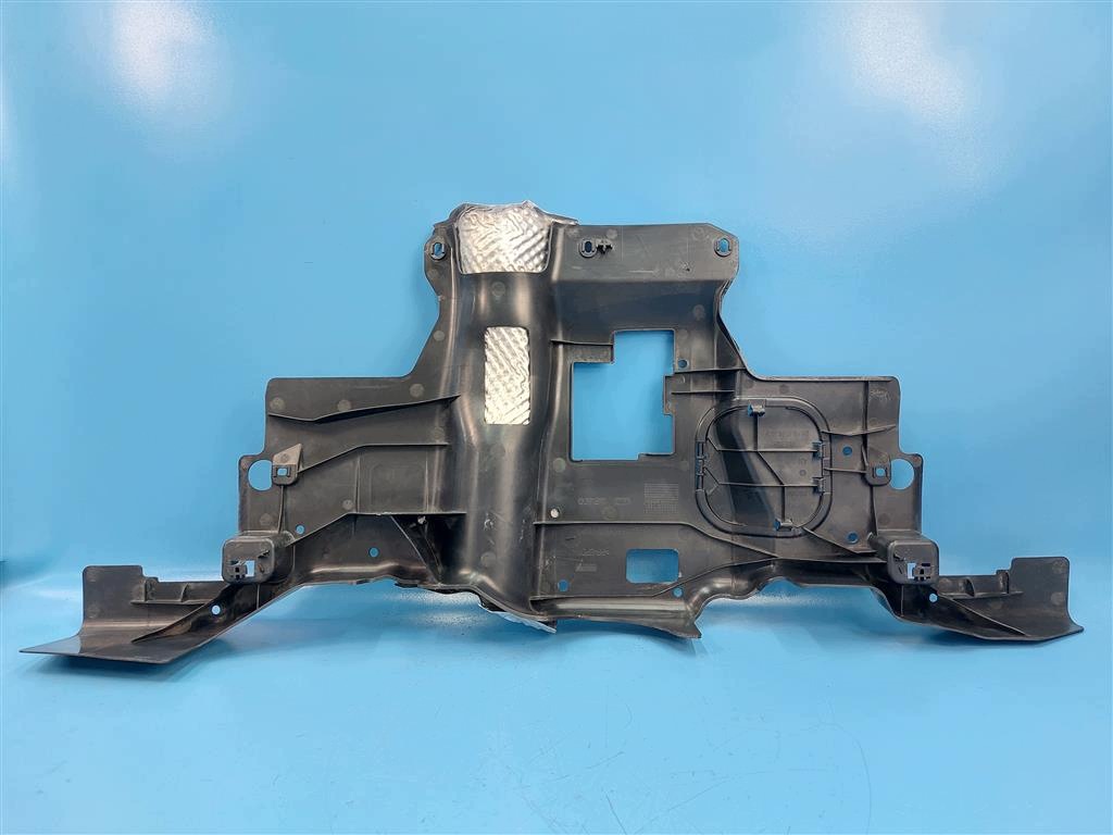 Protetor Chassi Traseiro Mercedes GLB X247 A2473523300 image 2