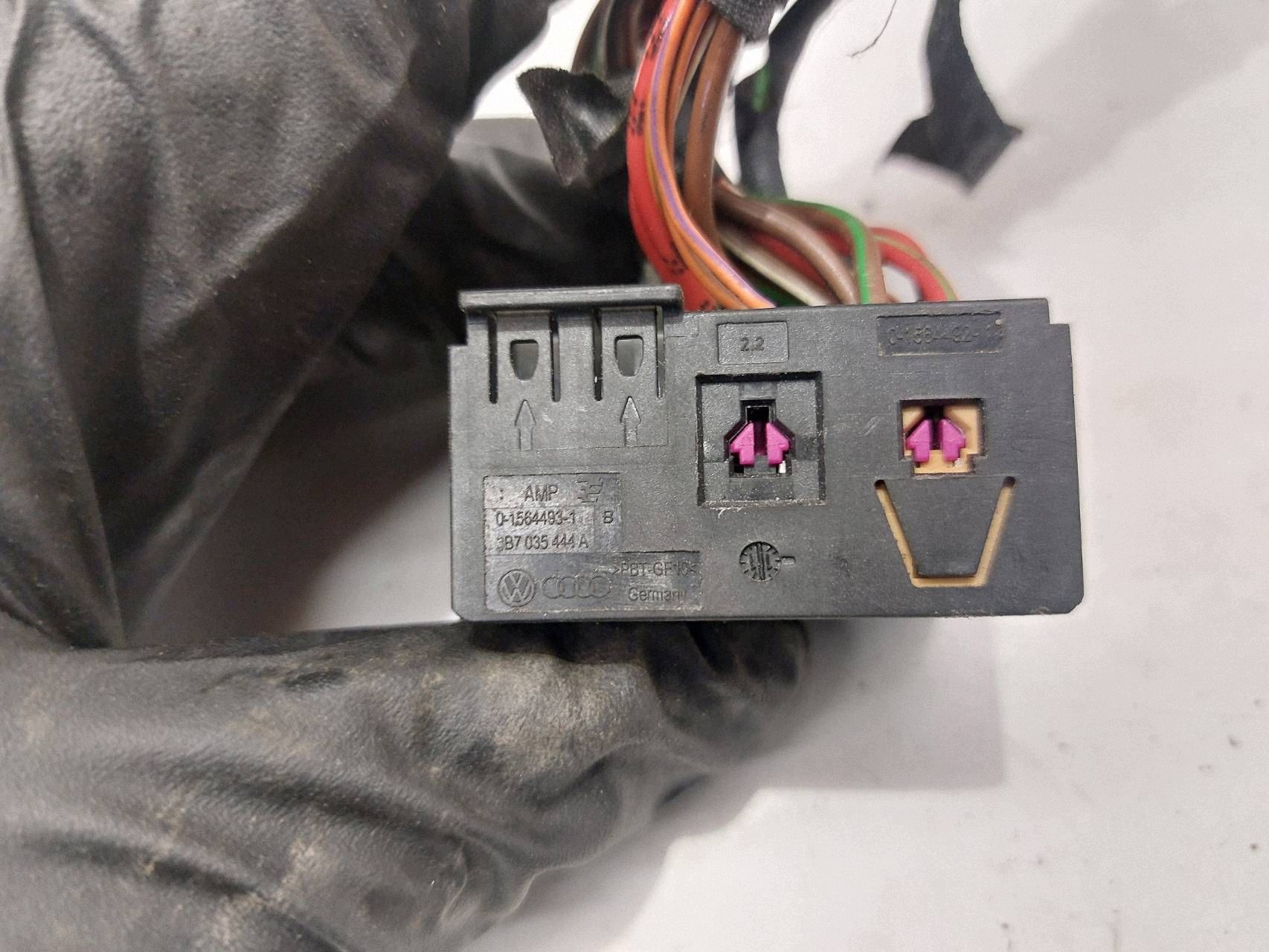 ISO-Adapter Volkswagen Touran II 015644931 image 4