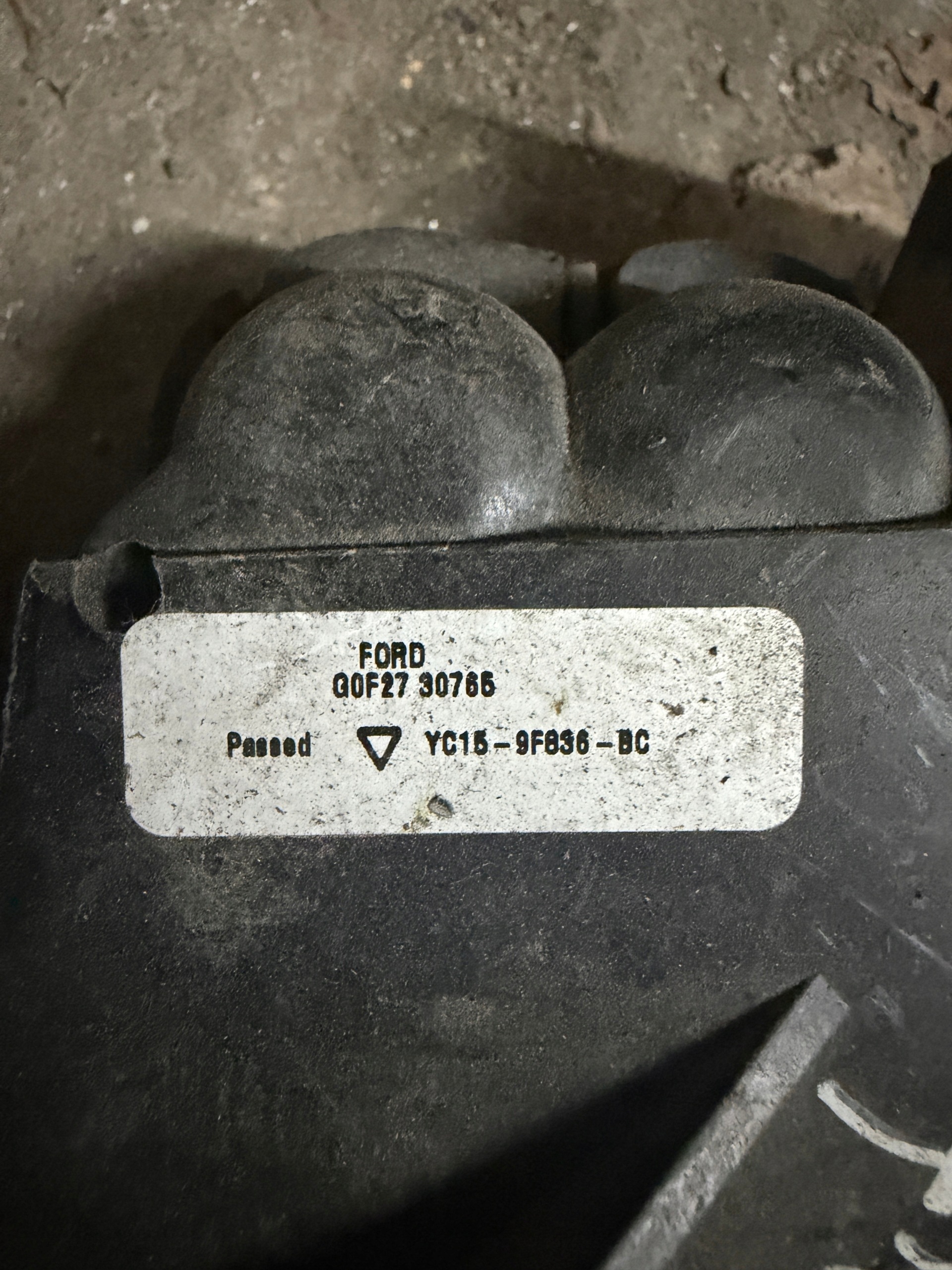 Kaasupoljin Ford Transit 2.0 TDDI YC15-9F836-BC