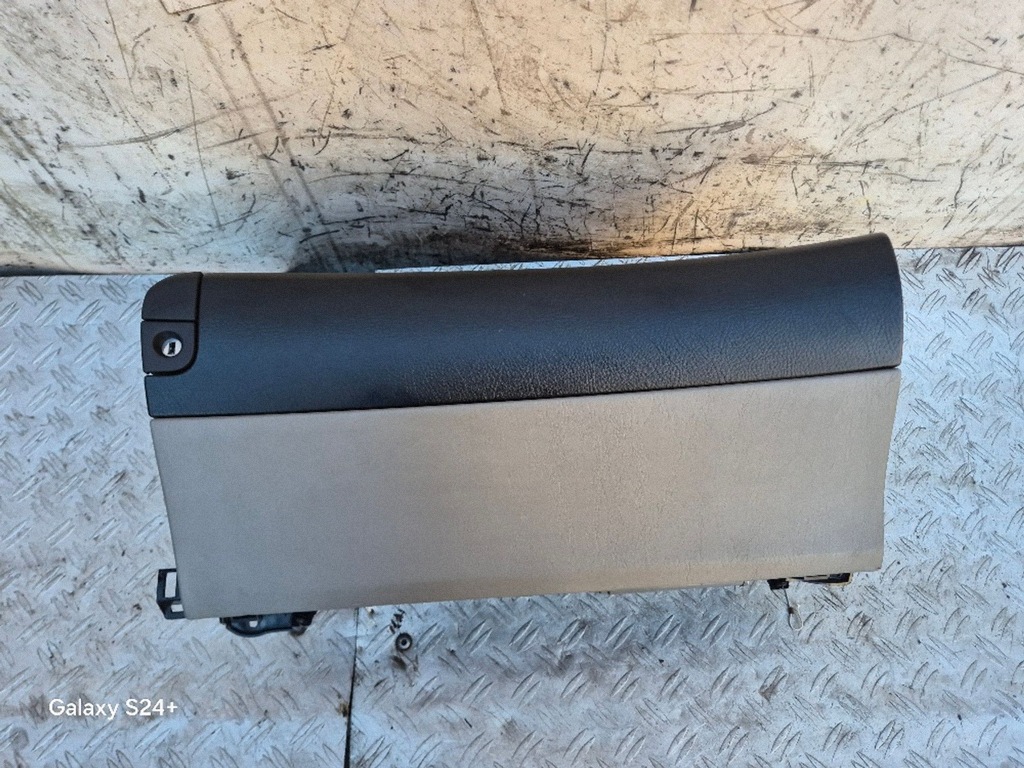 Cassetto LEXUS GS III 5555030371 usato
