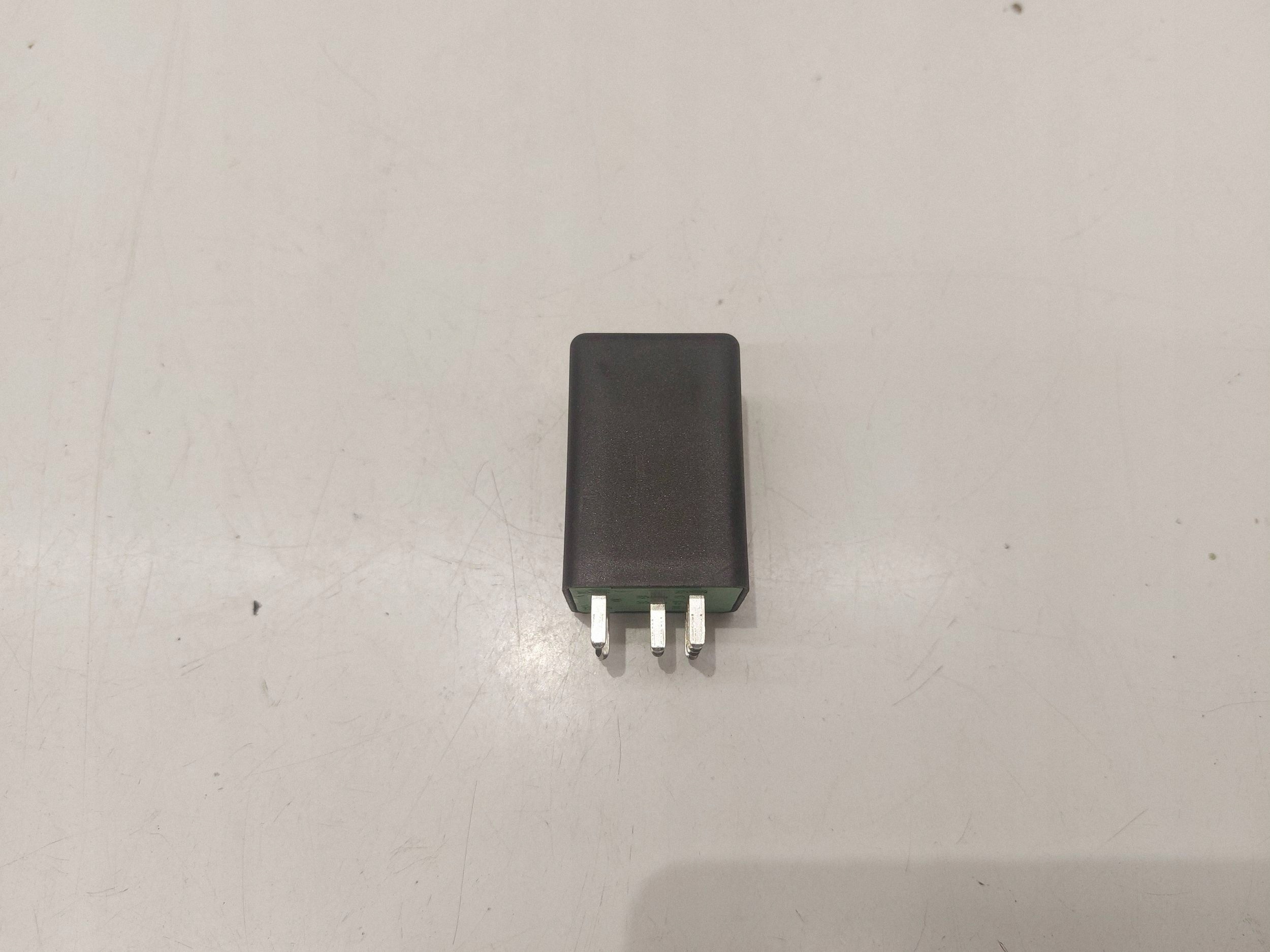 Relais 04L907282 VW Audi Seat Skoda image 2