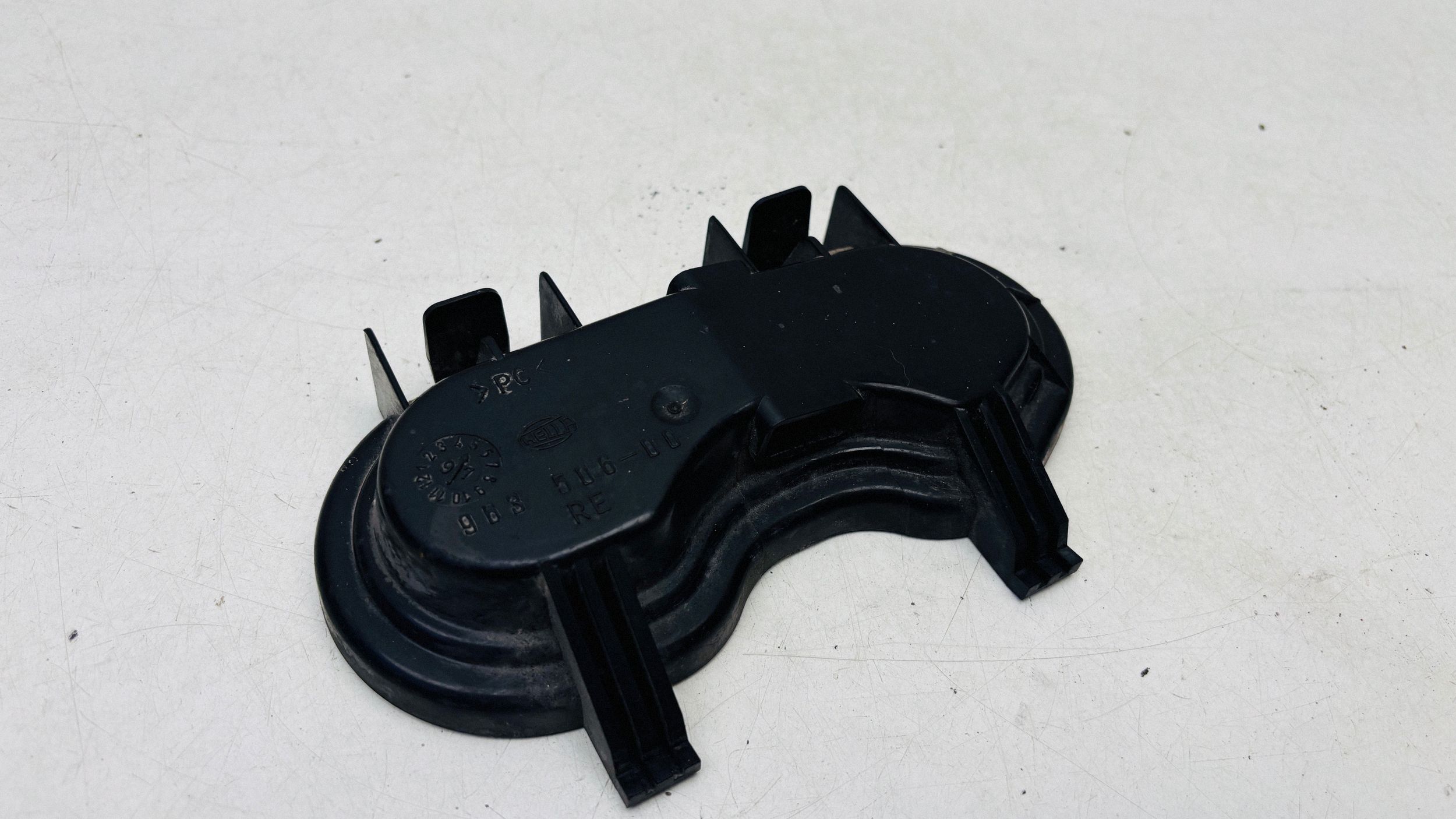 Audi A3 S3 8L 2000 Abdeckung Scheinwerferbirne OEM 96350600 image 2