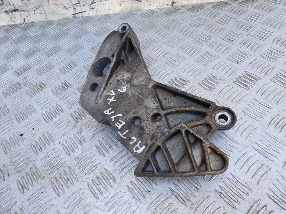 Support moteur gauche SEAT Altea XL 06J199207K image 3