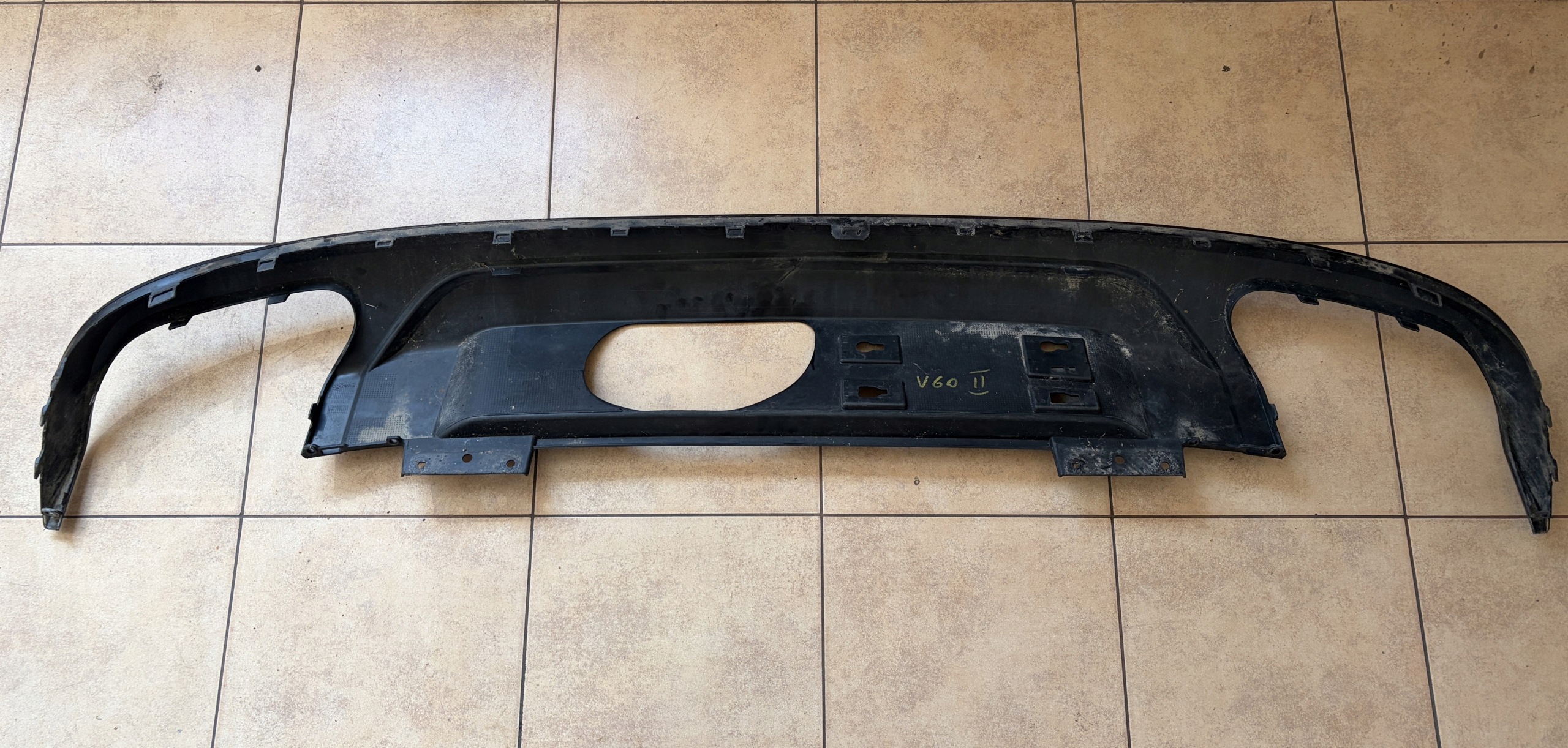 Volvo V60 II 2018- Rear Diffuser Spoiler 31455787 image 5