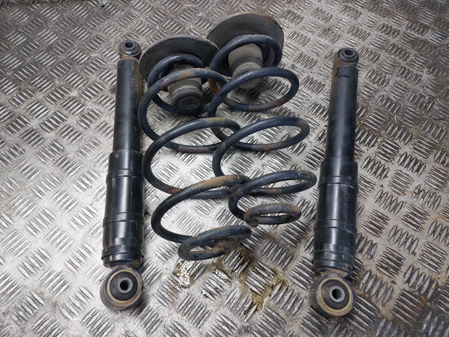 Ammortizzatori e molle Opel Astra H Kombi image 2
