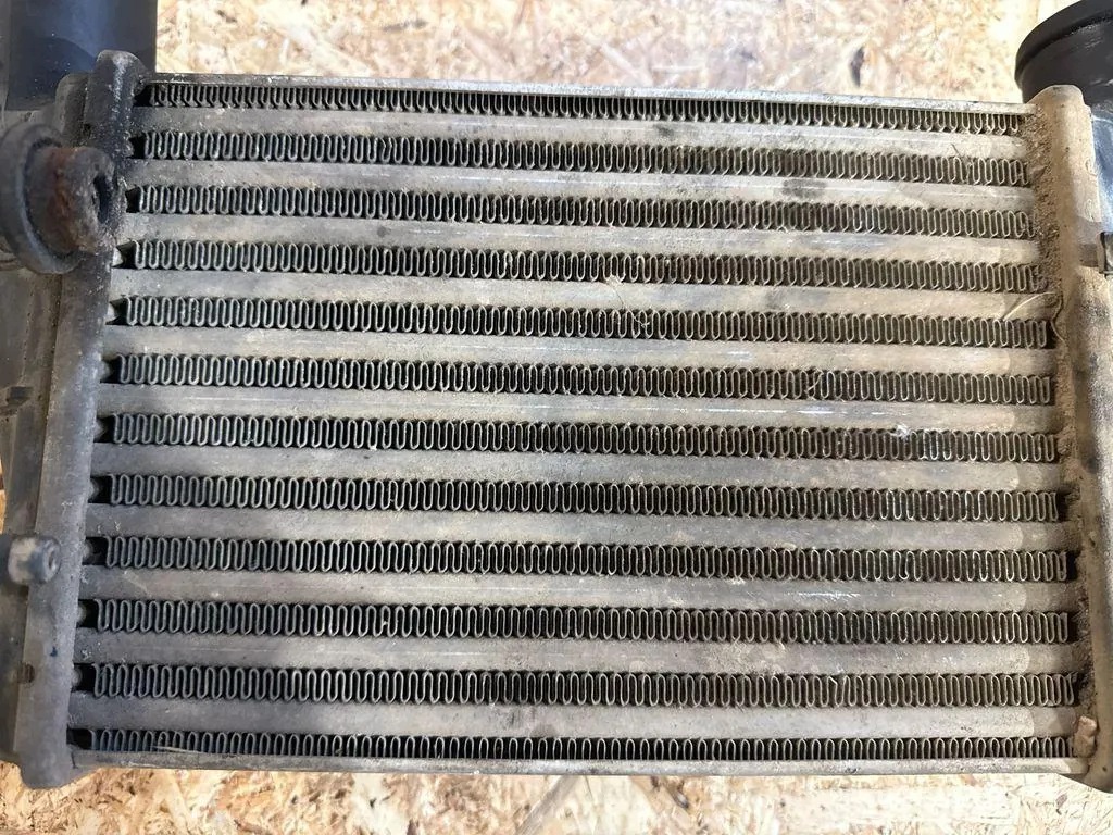 Audi A6 C5 Intercooler 1.9 TDI 81kW 1402007 image 6