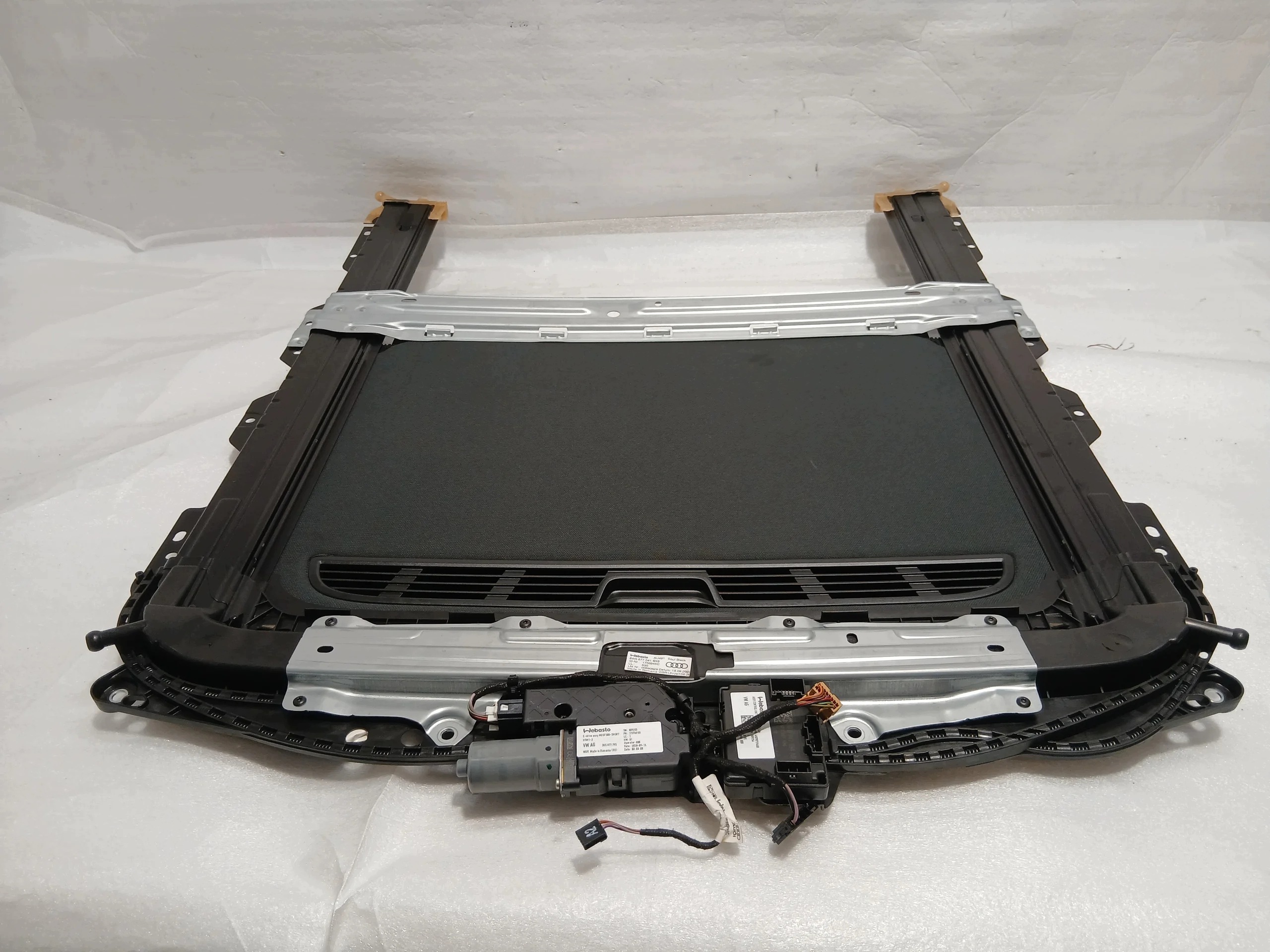 Audi A4 B9 Panorama Szyberdach 8W5877255 8W5877041 image 5