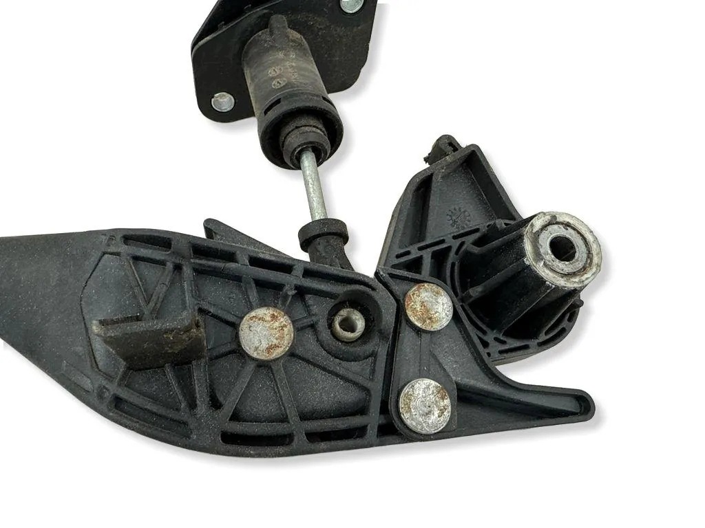 ALFA ROMEO 159 Kopplingspedal 80939101 image 3