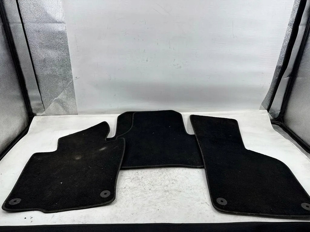 VW Passat B6 matot, OEM 3C1863011C image 2