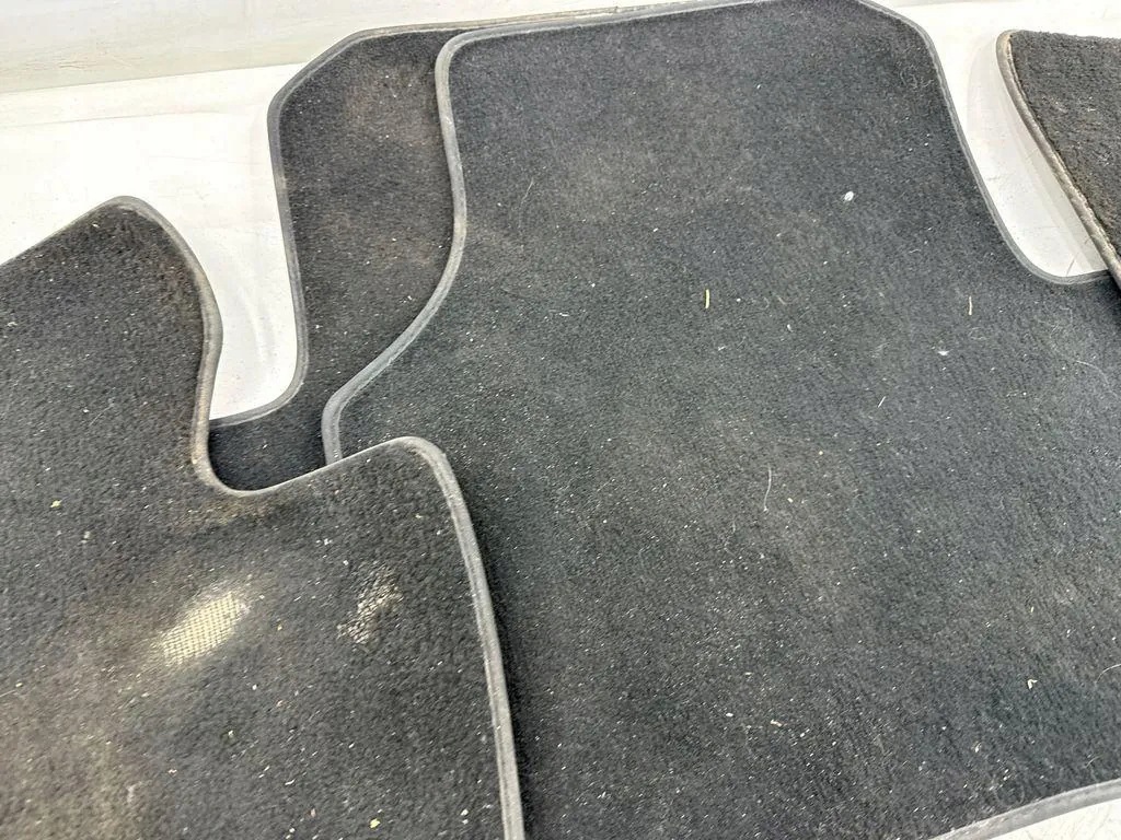 VW Passat B6 matot, OEM 3C1863011C image 7