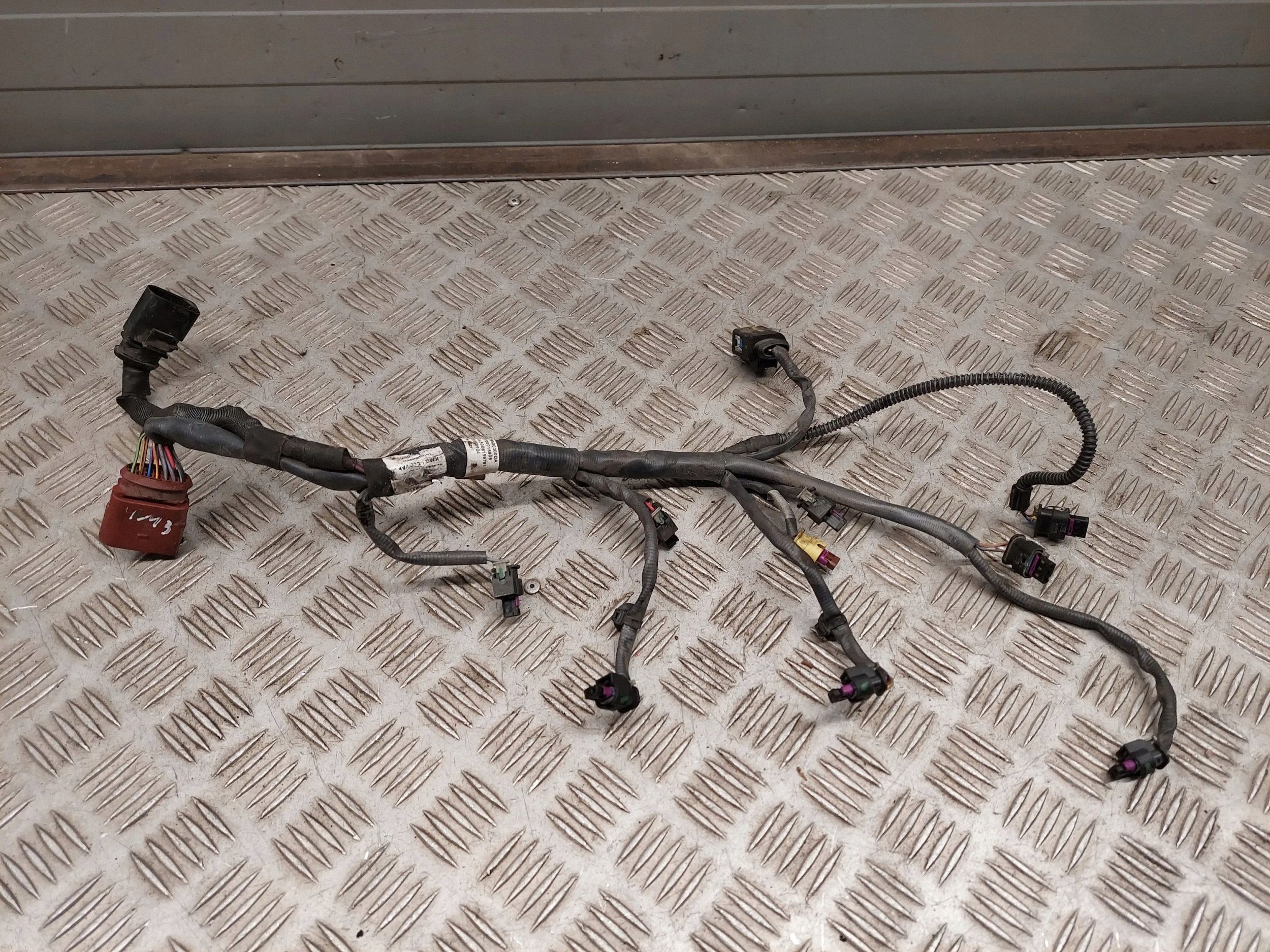 Faisceau d'injecteurs Audi Q7 4M 2016 image 2