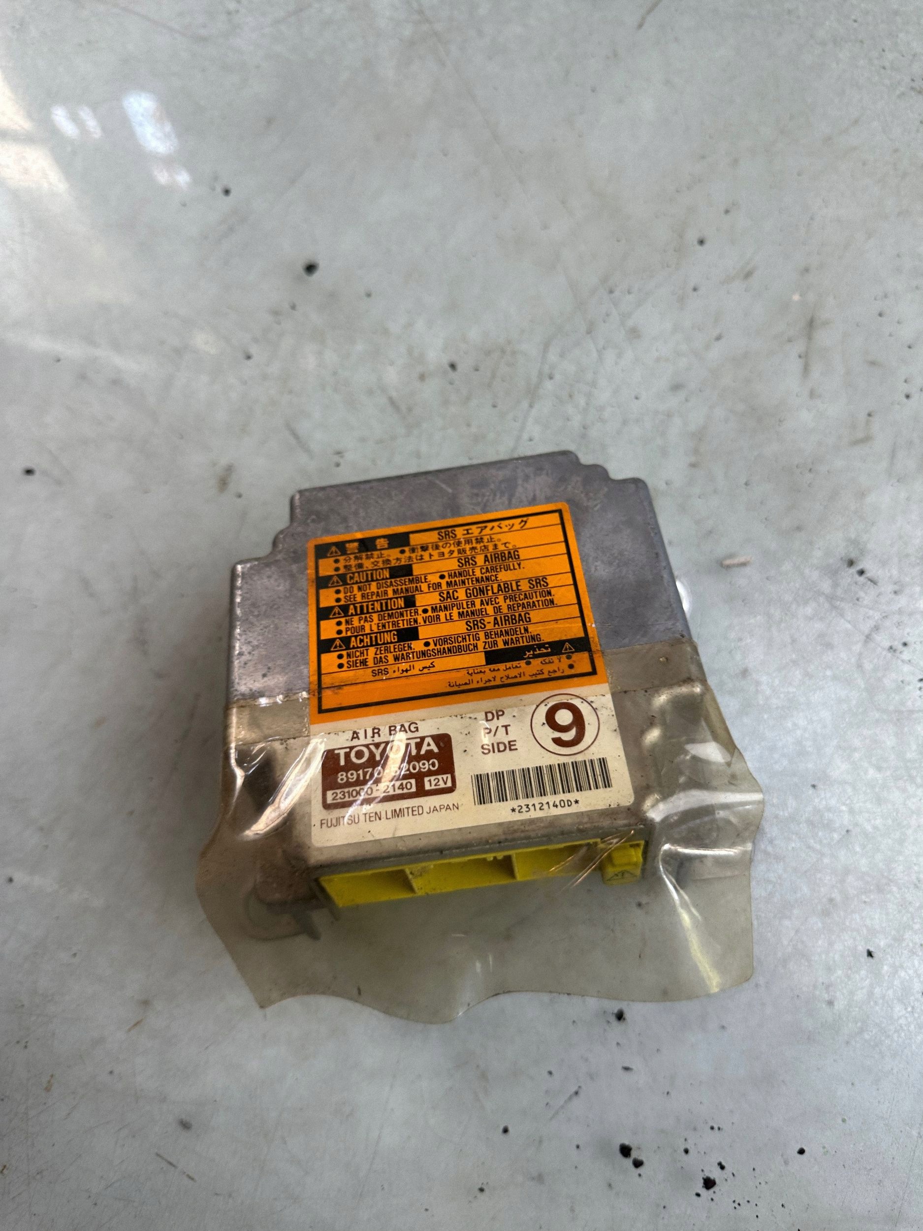 Módulo Sensor Airbag Toyota Yaris 8917052090 Usado image 2
