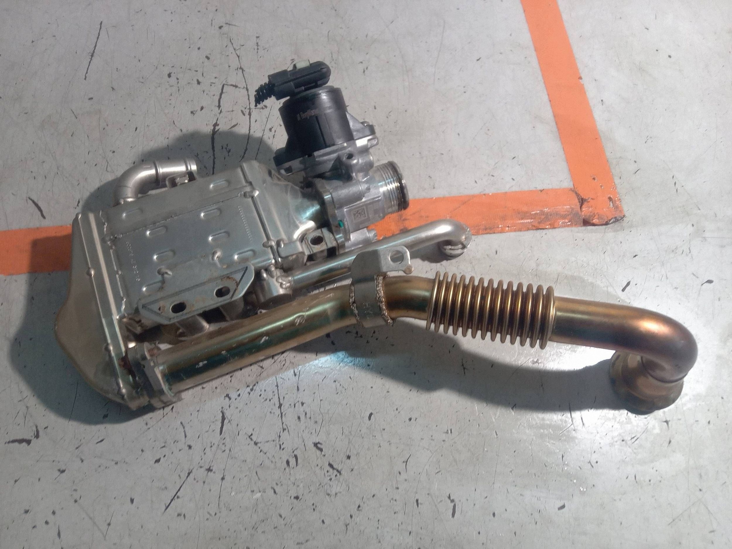 MERCEDES W177 EGR 2.0 CDI A6541402901 image 2