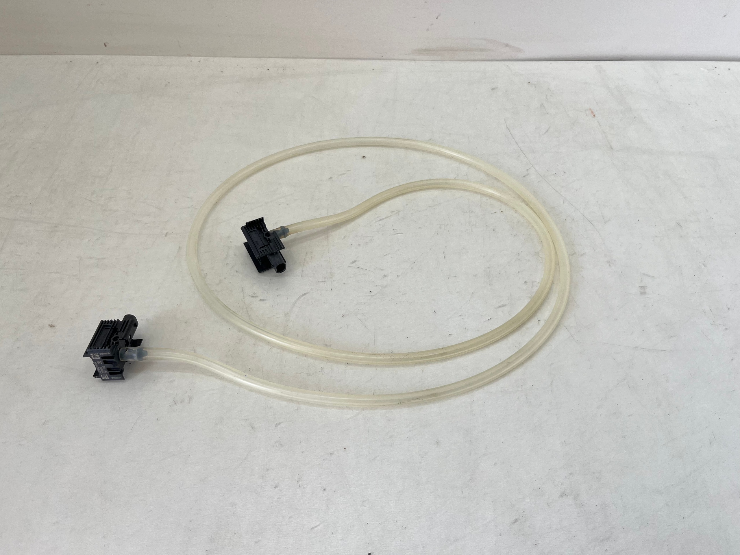 MERCEDES CLASE C W205 SENSOR PEATÓN A2059054904 image 2
